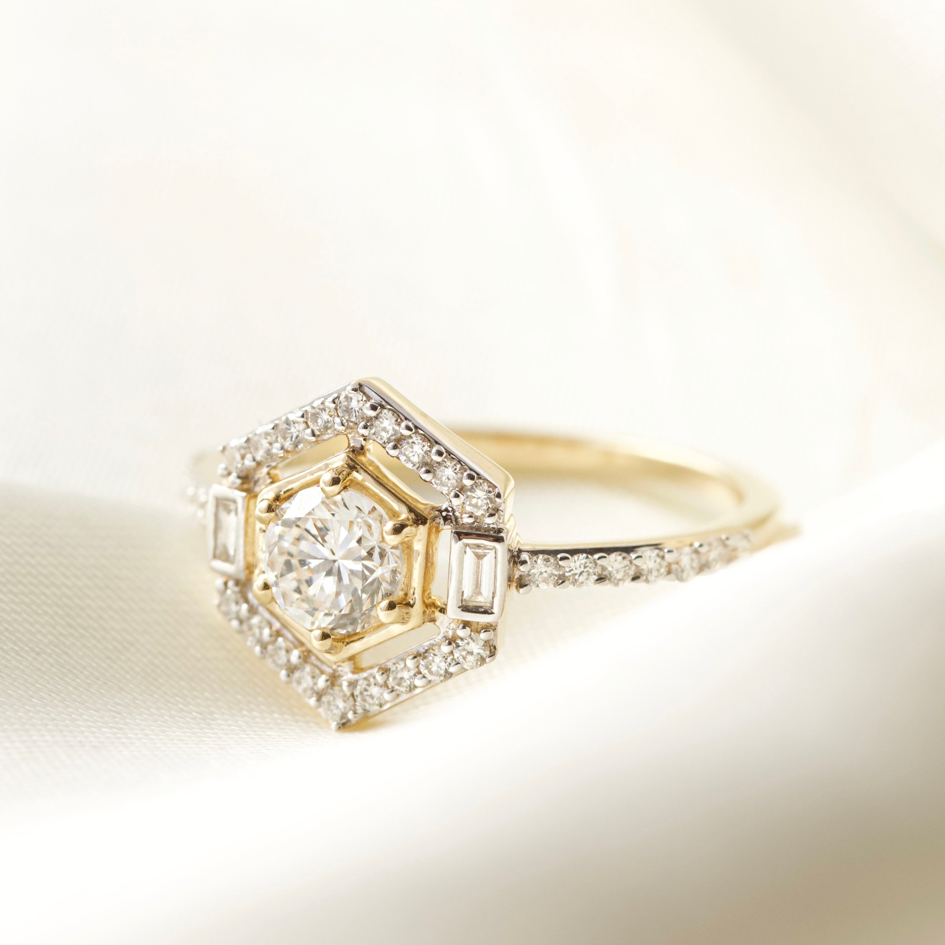 Lab Grown Diamond Ring for Women - UK Size O - Elegant Engagement & Wedding Jewelry Gift