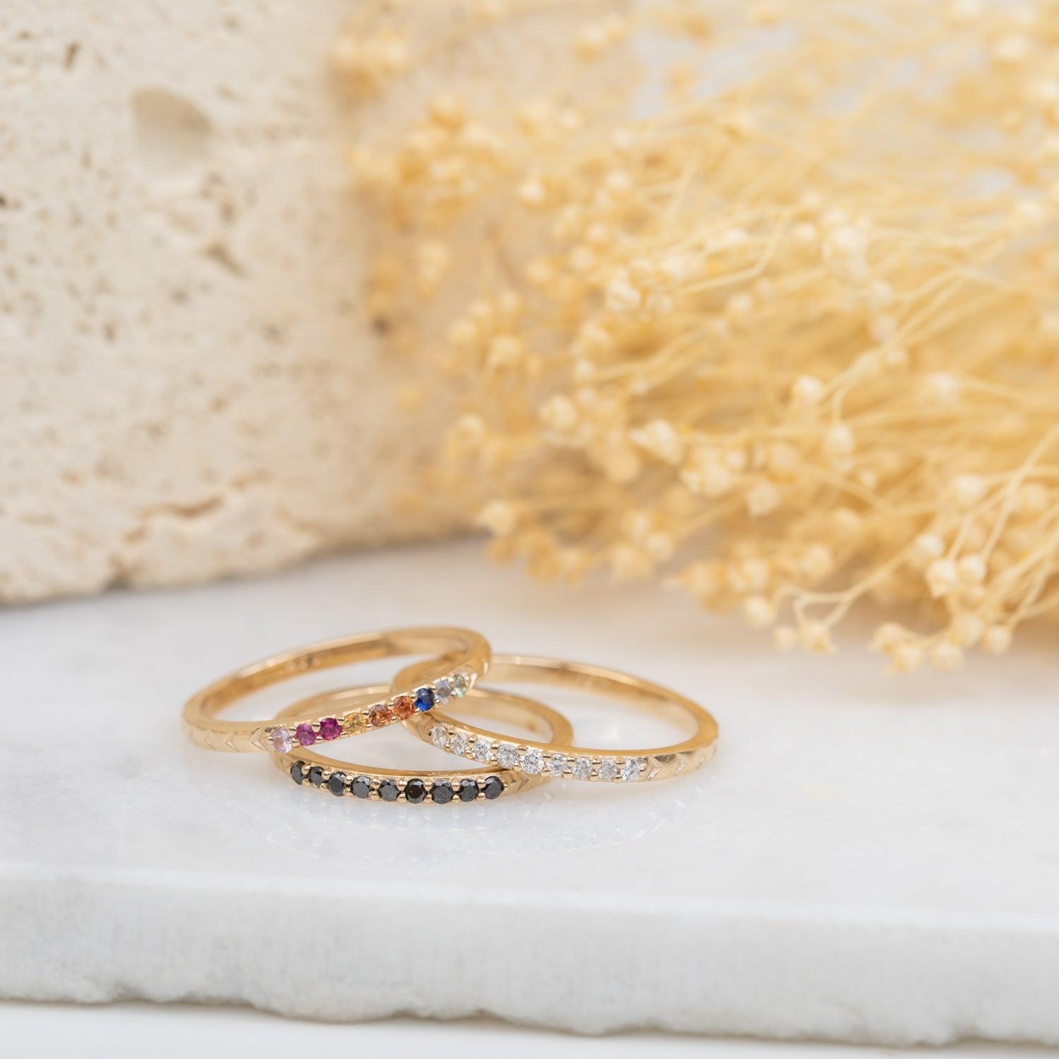 14k Gold Band Ring for Women & Men - Black Diamond Wedding Band, Anniversary Ring, Promise Ring - Perfect for Engagements, Weddings & Special Occasions