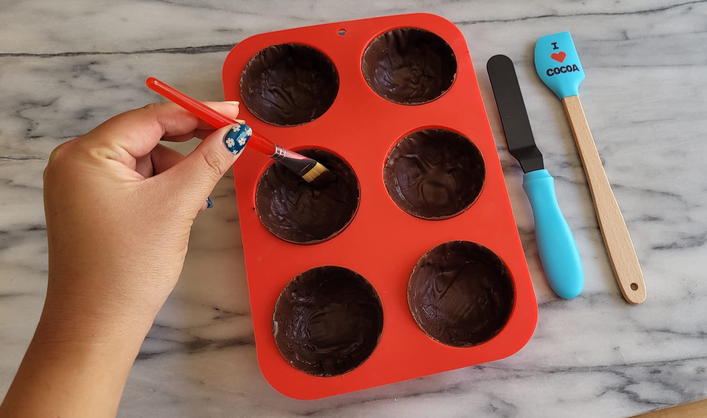 Handstand Kitchen Hot Cocoa Bombs DIY Kit - Make Delicious Chocolate Bombs at Home | Perfect for Holiday Gifts, Christmas Parties & Cozy Winter Nights