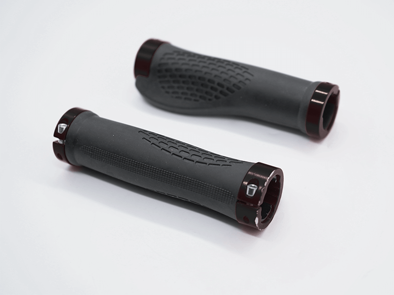 Premium Wolf Handlebar Grips - Black (Pair) for Motorcycle, Bike & ATV - Comfortable Non-Slip Grip for Long Rides & Off-Road Adventures