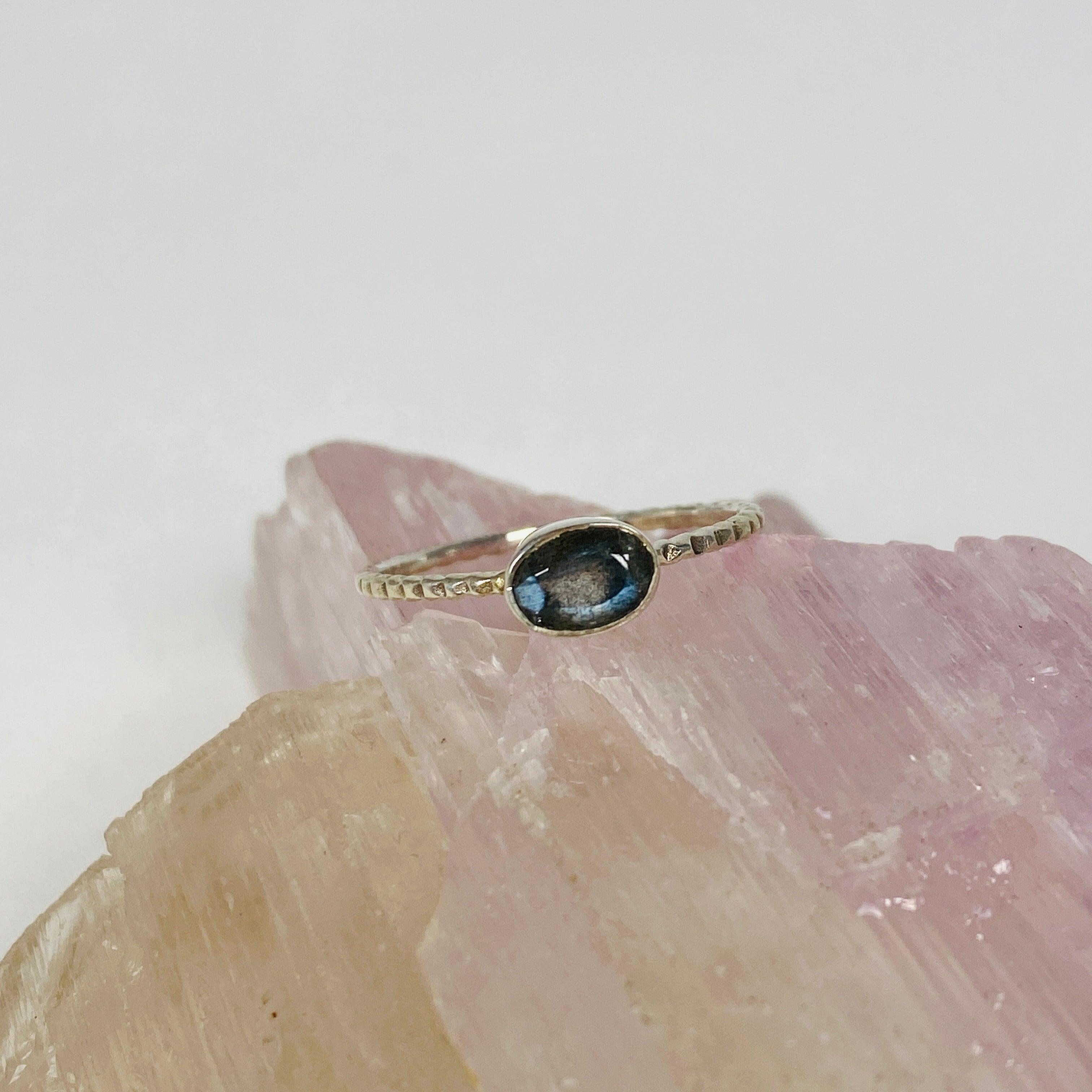 Labradorite Oval Faceted Sterling Silver Band Ring - 925 Silver Gemstone Jewelry for Women, Gift for Her - Perfect for Everyday Wear & Special Occasions