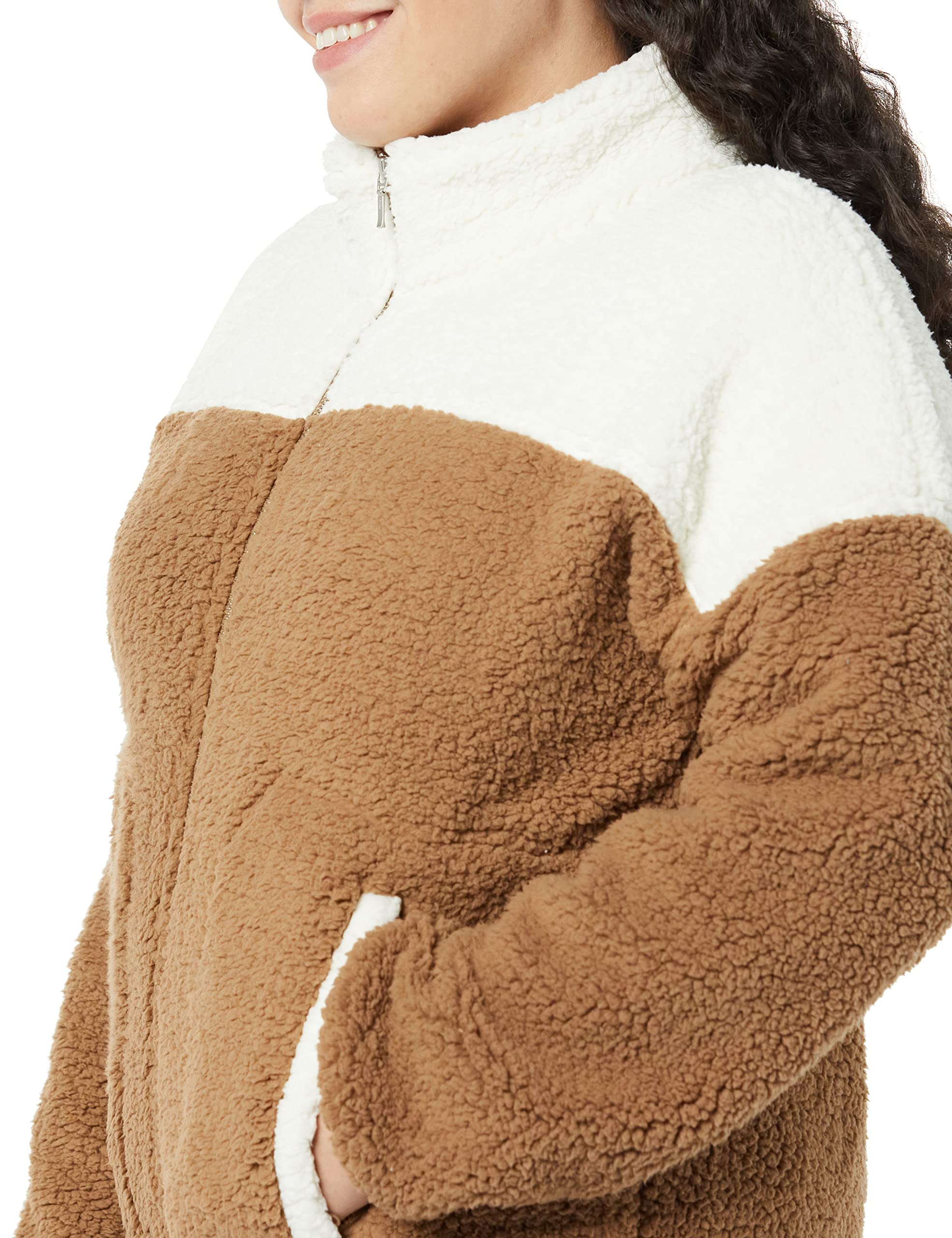 Amazon Essentials Women's Full-Zip Sherpa Fleece Jacket - Soft Warm Winter Coat for Outdoor Activities, Hiking & Casual Wear