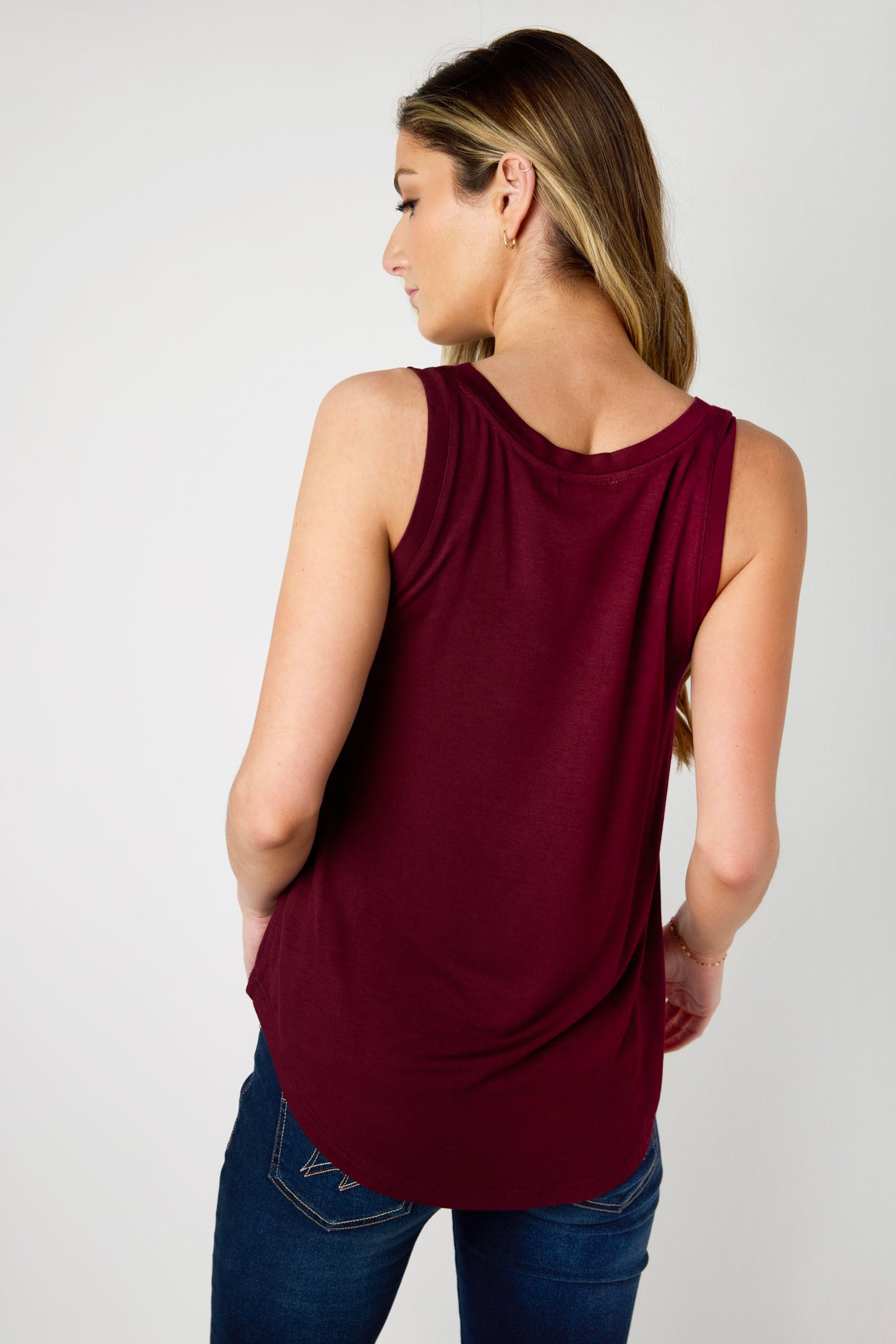 Women's Scoop Neck Tank Top - Soft Stretch Casual Summer T-Shirt for Workout, Yoga & Everyday Wear