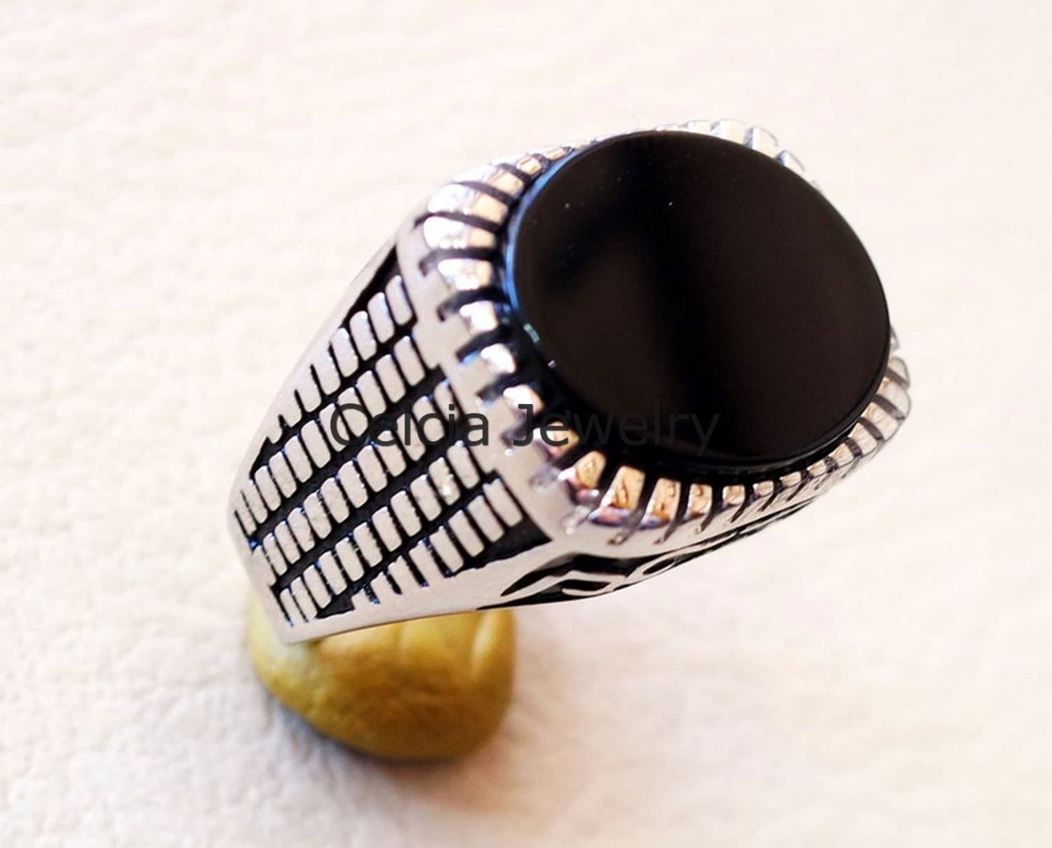 Natural Black Onyx Oval Flat Gemstone Men's Signet Ring - 925 Sterling Silver Statement Ring for Boyfriend, Engagement & Wedding Gifts - Elegant Jewelry for Special Occasions, Date Nights & Formal Events