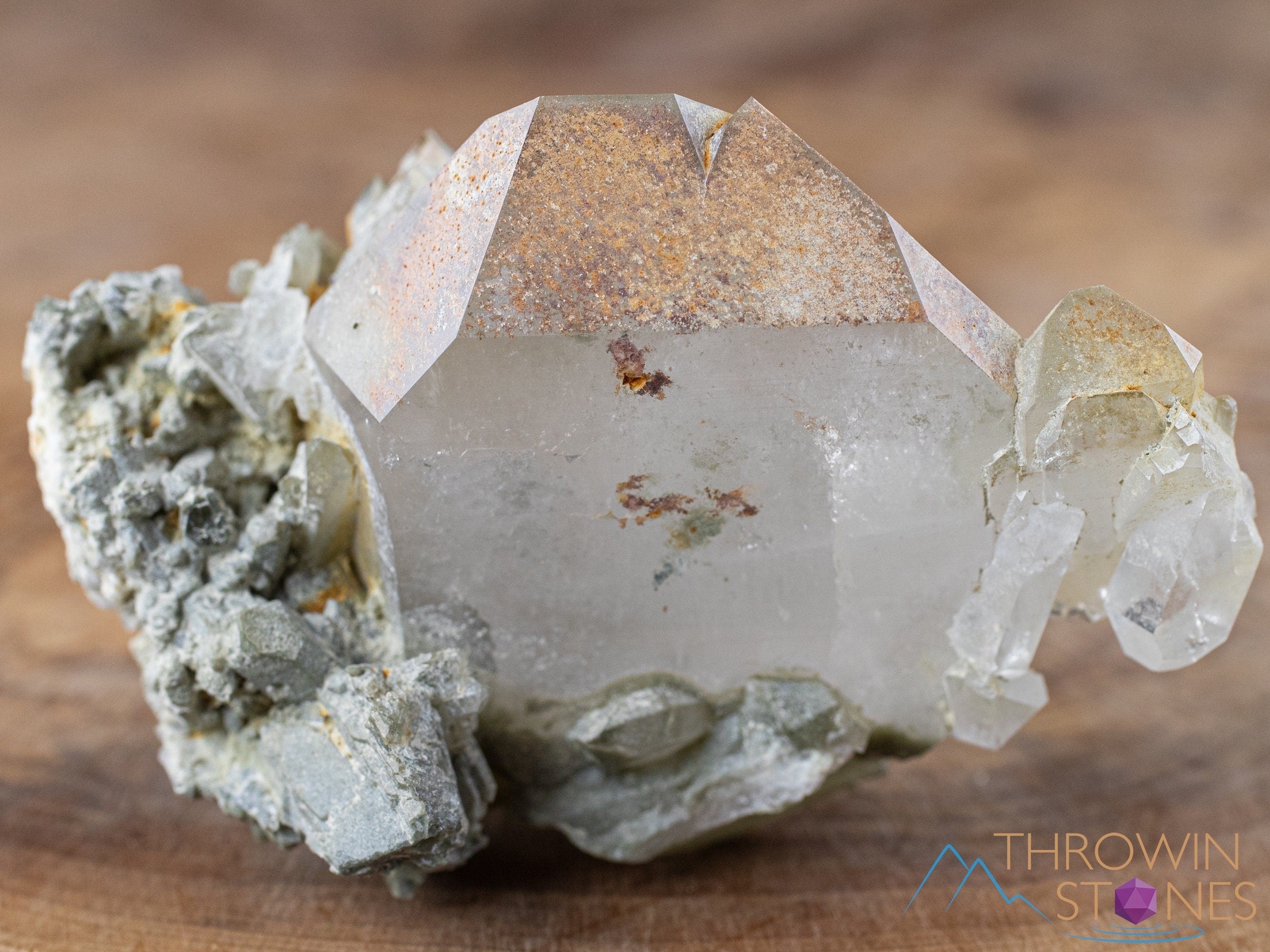 QUARTZ Raw Crystal with CHLORITE - Natural Healing Stone for Home Decor, Housewarming Gift, Meditation & Spiritual Use | Raw Crystals and Stones Collection #41884 | Perfect for Yoga Spaces, Office Desk & Crystal Grids