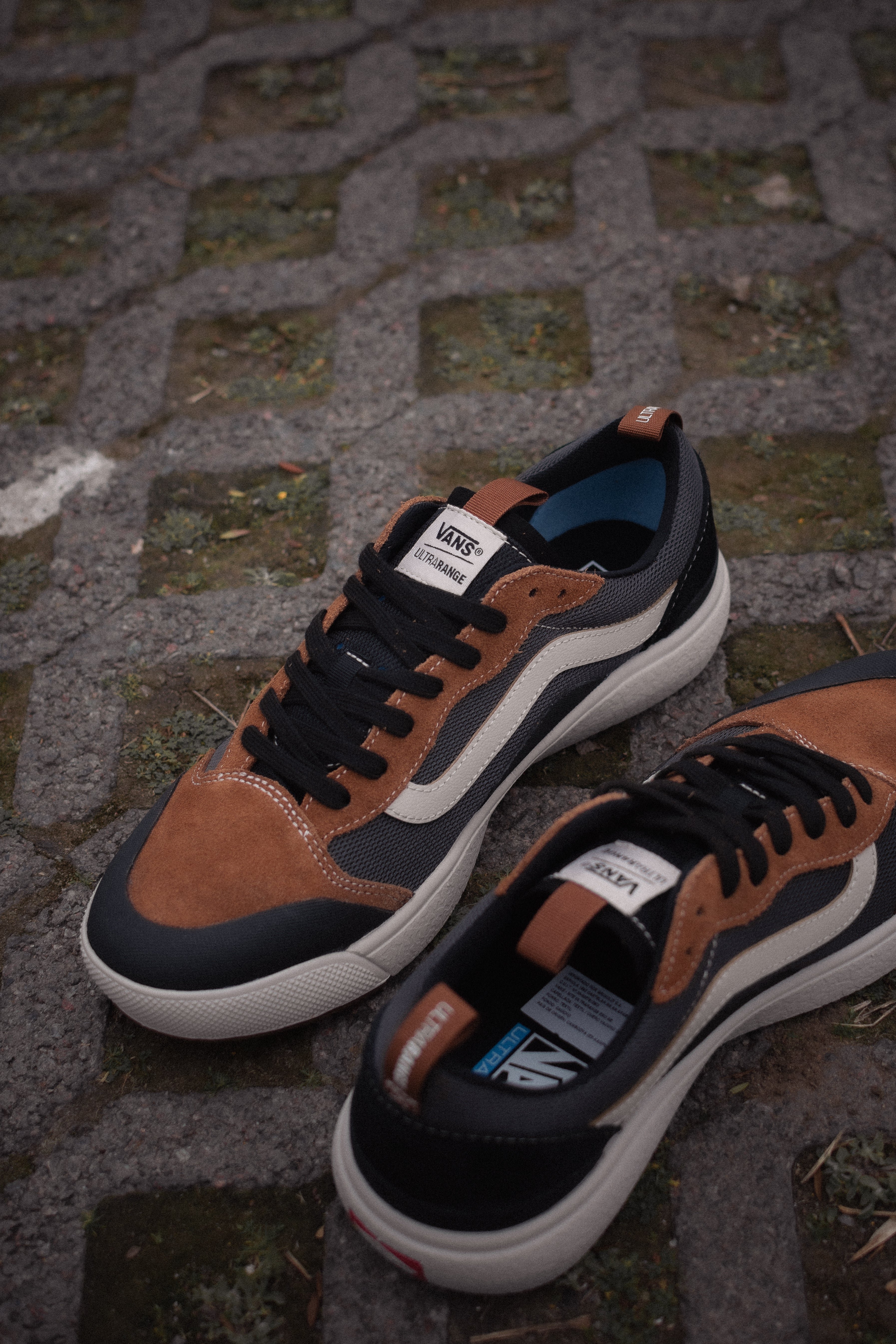 Vans Ultrarange Exo SE DRM Skate Shoes - Lightweight & Durable Sneakers for Men & Women - Perfect for Skateboarding, Running & Casual Wear