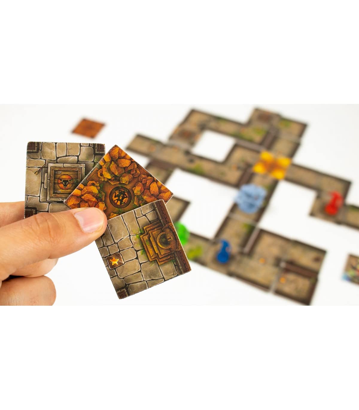 Dedalo's Labyrinth Board Game - Minotaur Maze Adventure for Family Game Night