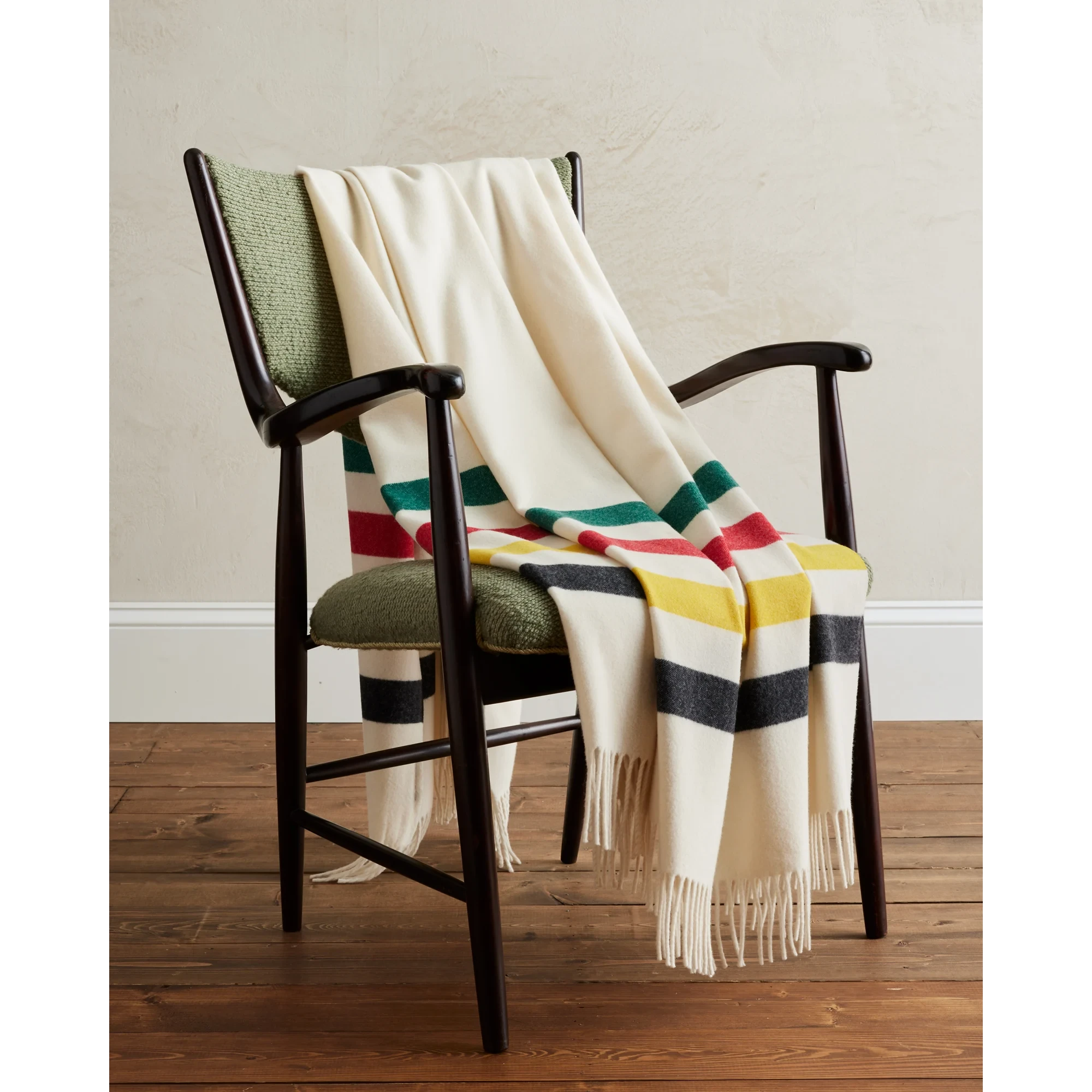 Pendleton 5th Avenue Glacier Park Merino Wool Throw Blanket - Soft & Warm Luxury Wool Blanket for Sofa, Bed, Travel & Outdoor Camping