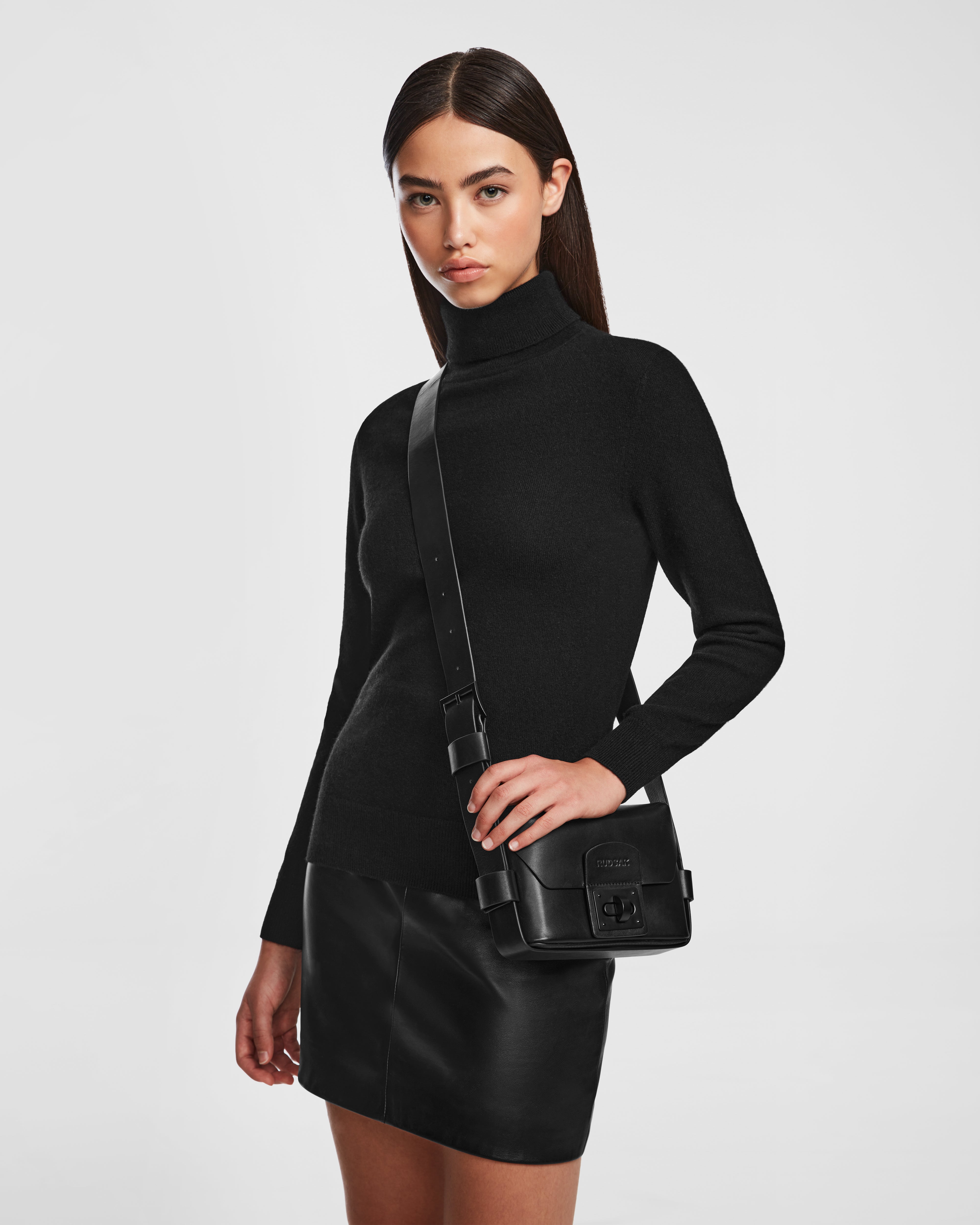 OFILIA 8324504 Black Women's Handbag - Stylish & Durable for Work, Travel & Everyday Use