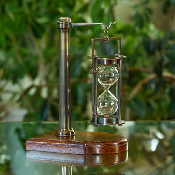 Elegant Bronze Urn Hourglass Stand - Vintage Sand Timer for Home Décor, Office Desk, and Meditation Spaces