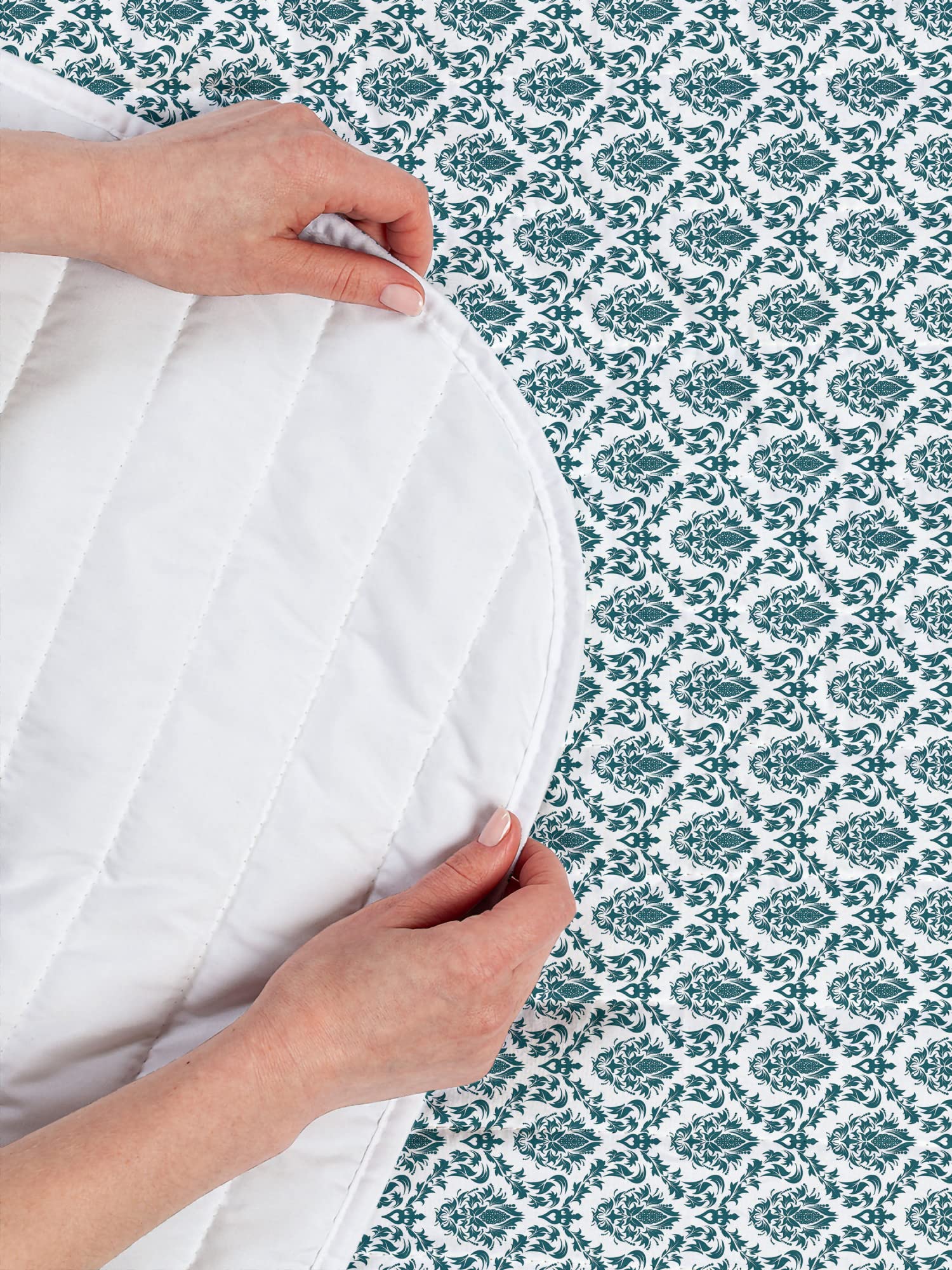 Ambesonne Damask Microfiber Bedspread Set - Baroque Floral Sprigs Design, Soft Twin Size Bedding with Pillow Sham & Comforter in Green White | Perfect for Master Bedroom, Guest Room Decor & Cozy Home Styling