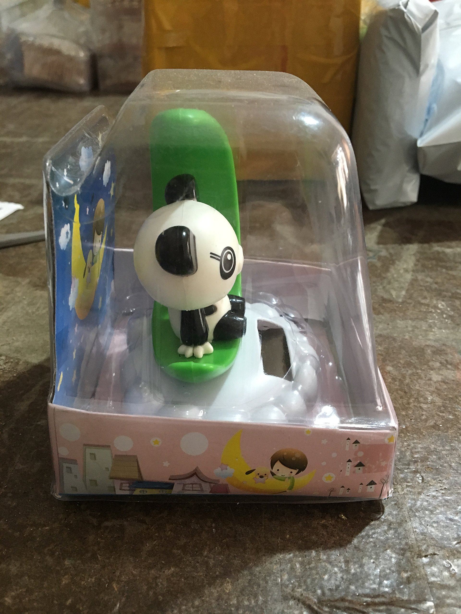 Solar Powered Dancing Panda Toy - Fun Animated Panda with Twisting Moves - Perfect for Kids' Parties, Gifts & Home Decor