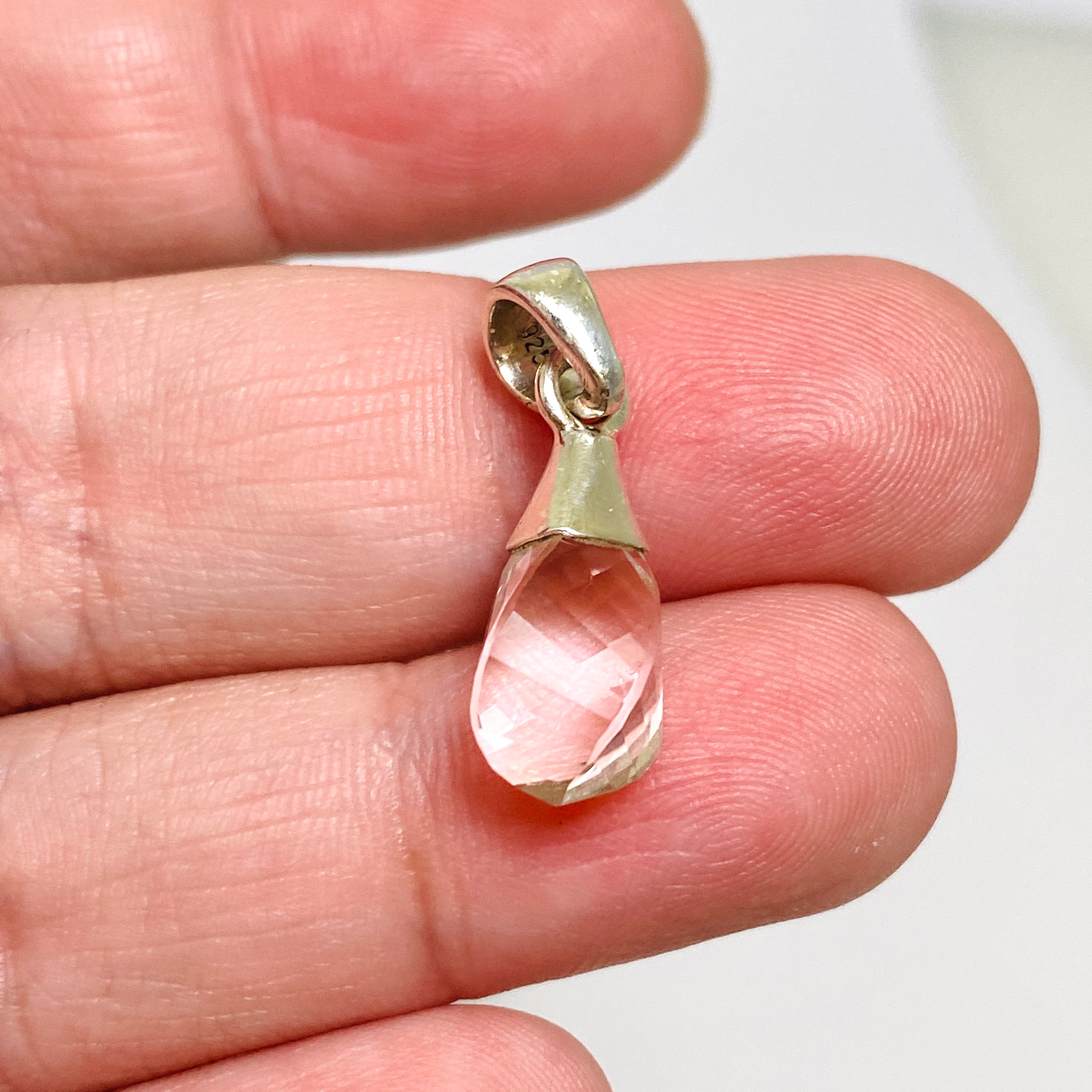 Natural Clear Quartz Briolette Faceted Pendant Necklace PPGJ919 - Elegant Healing Crystal Jewelry for Meditation, Energy Cleansing & Spiritual Gifts