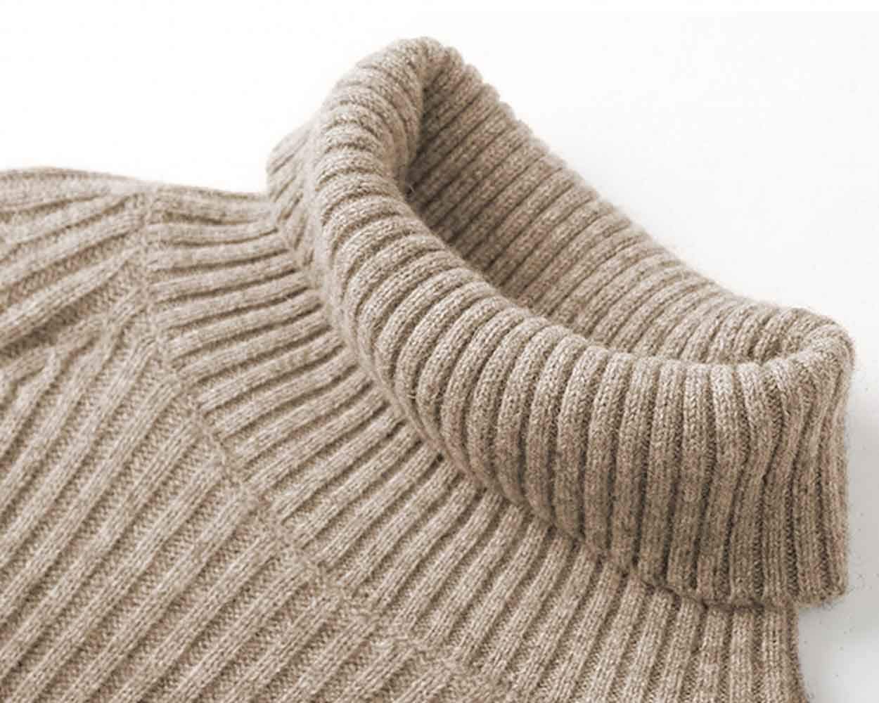 Women's Merino Wool Turtleneck Sweater - Loose Knit Pullover for Winter