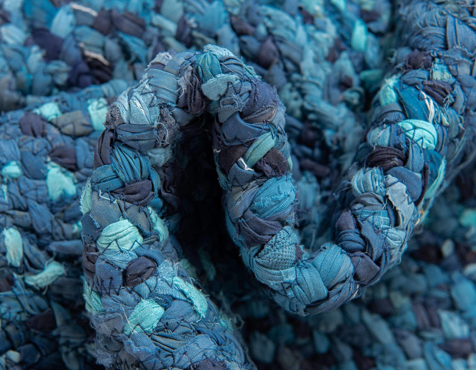 Unique Loom Braided Chindi Collection Area Rug - 2'6