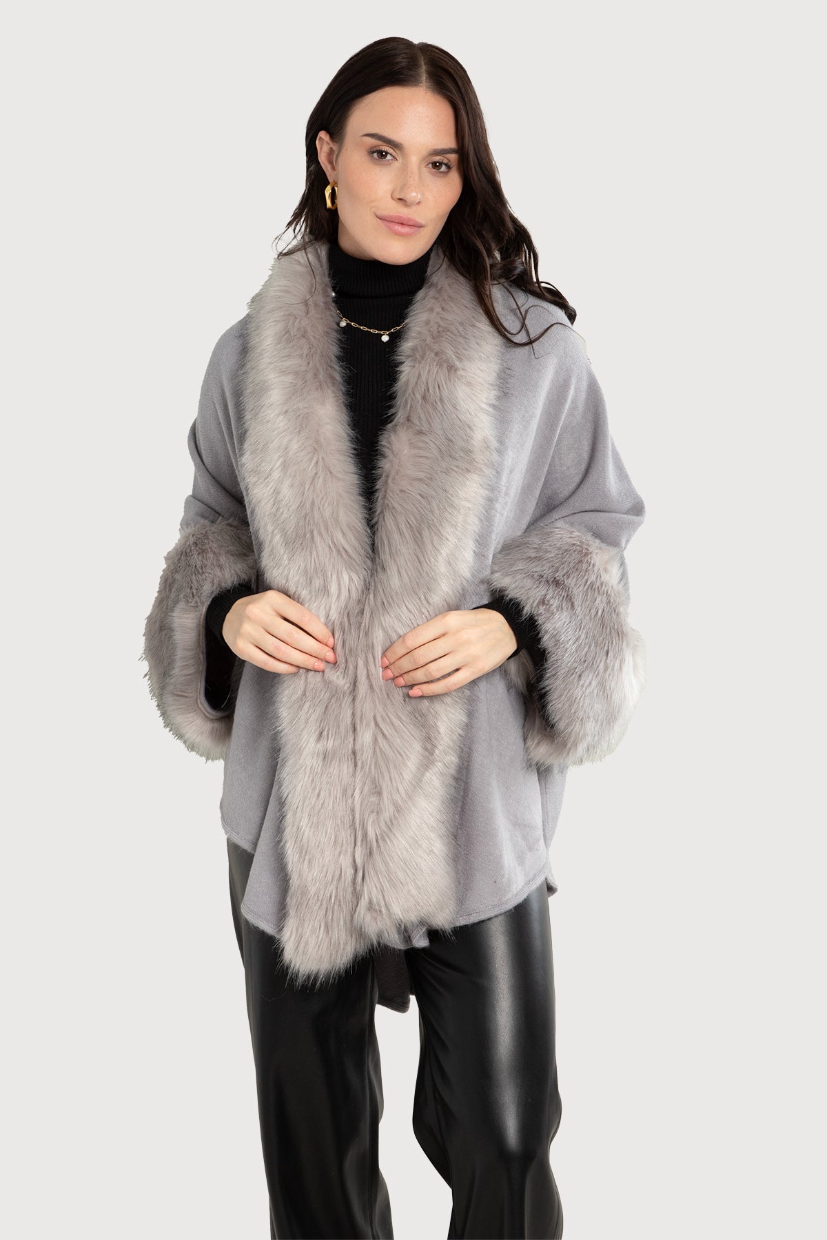 Luxury Faux Fur Kimono with Elegant Bordered Trim - Soft & Cozy Women's Robe for Lounge, Home Wear & Special Occasions