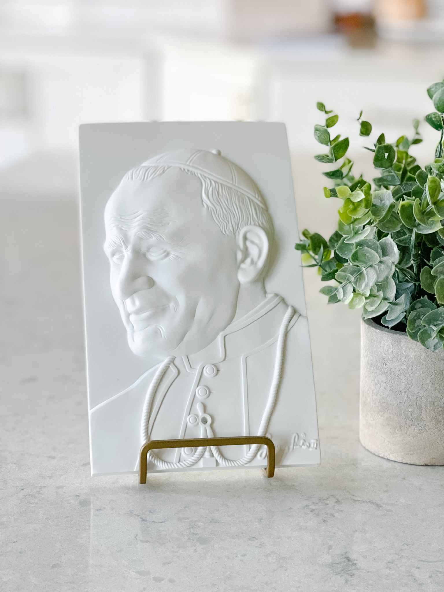Pope Saint John Paul II Wall Plaque - Religious Home Decor for Catholic Devotion - Perfect for Church, Prayer Room & Gift Giving
