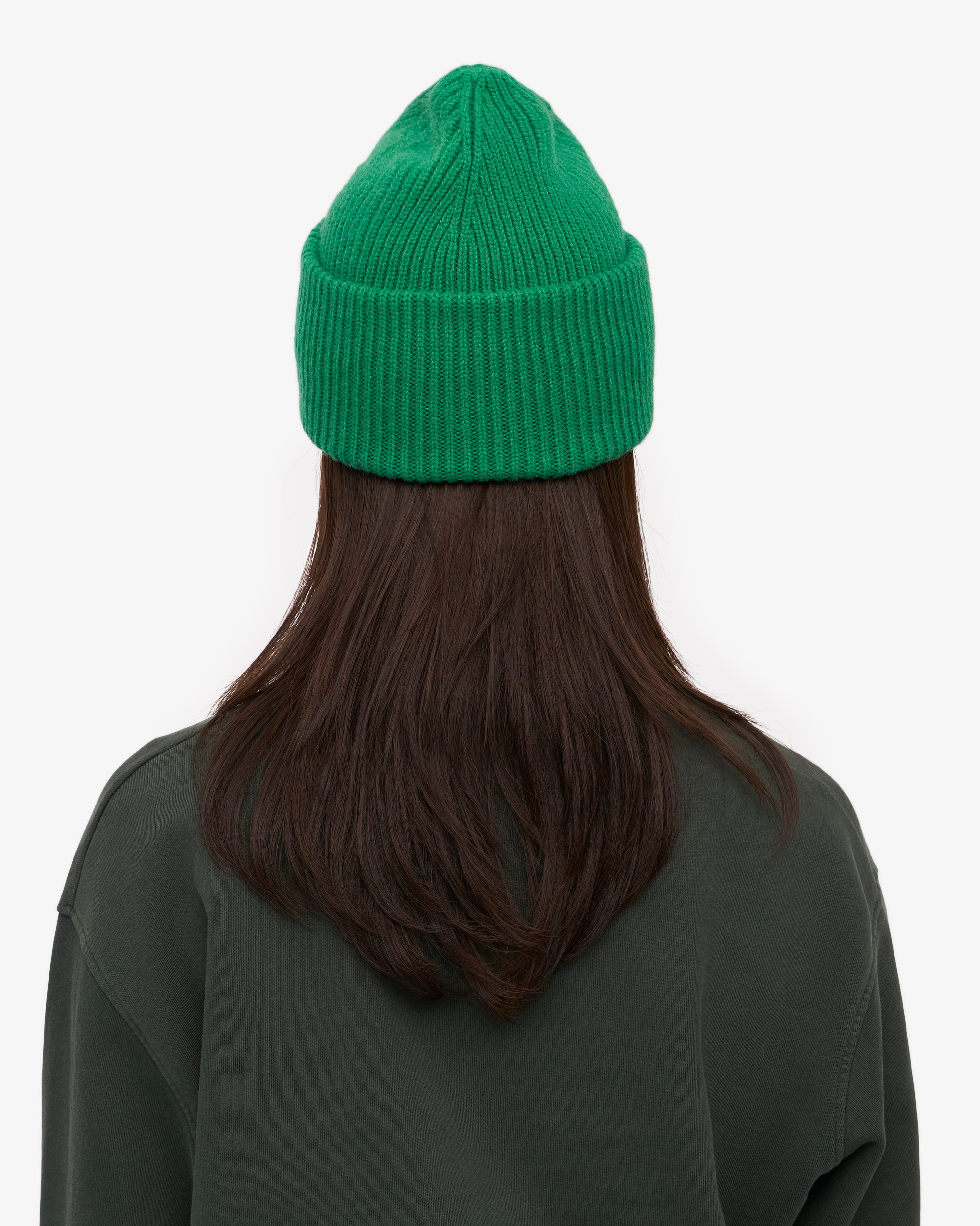 Premium Merino Wool Beanie Hat for Men & Women - Soft & Warm Kelly Green Winter Hat for Outdoor Activities, Skiing & Hiking