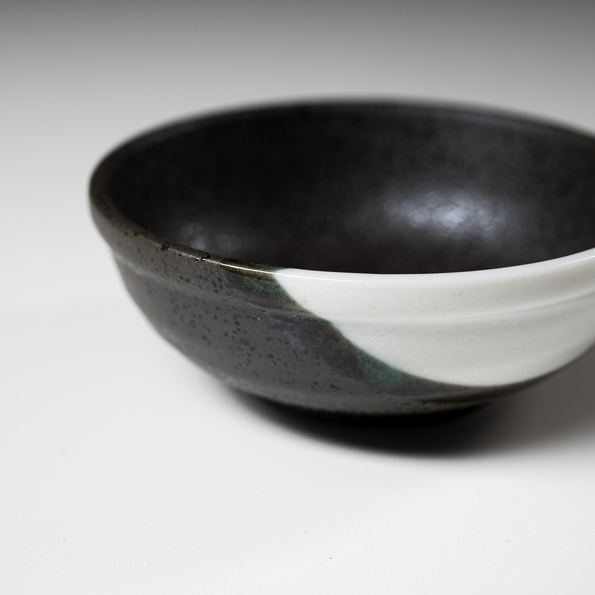 Handcrafted Mino Ware Black and White Side Dish Bowl - 9cm Ceramic Japanese Rice Bowl for Sushi, Soy Sauce, and Small Appetizers | Authentic Japanese Dining Experience