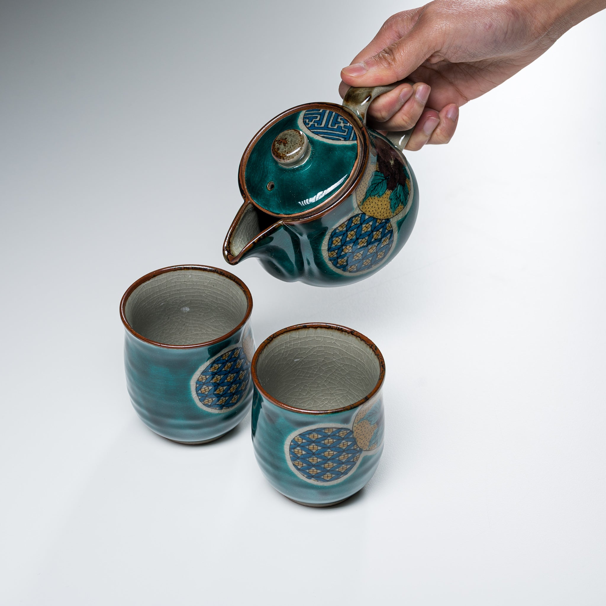 Authentic Japanese Kutani Ware Tea Set - Marumon Style Hand-Painted Porcelain for Elegant Tea Ceremonies & Home Decor
