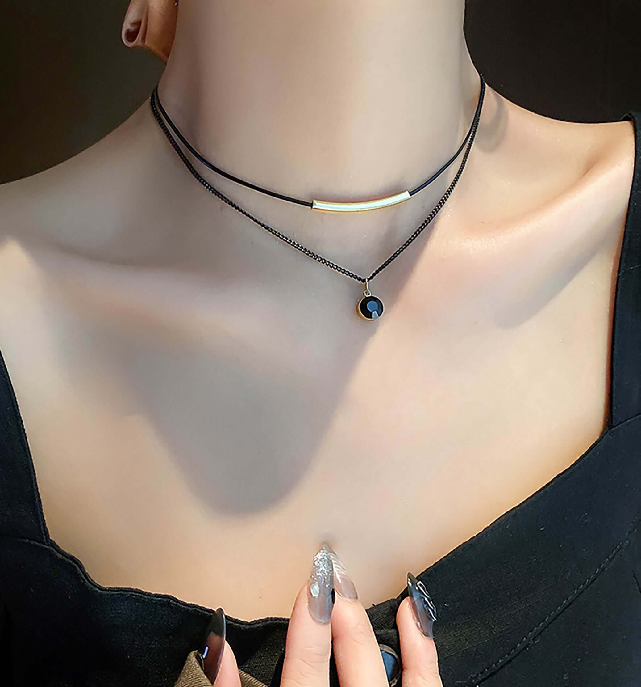 Trendy Black Leather Choker Necklace for Women - Gothic Layering Choker Pendant Necklace | Perfect for Parties, Halloween, Cosplay & Everyday Fashion Accessories