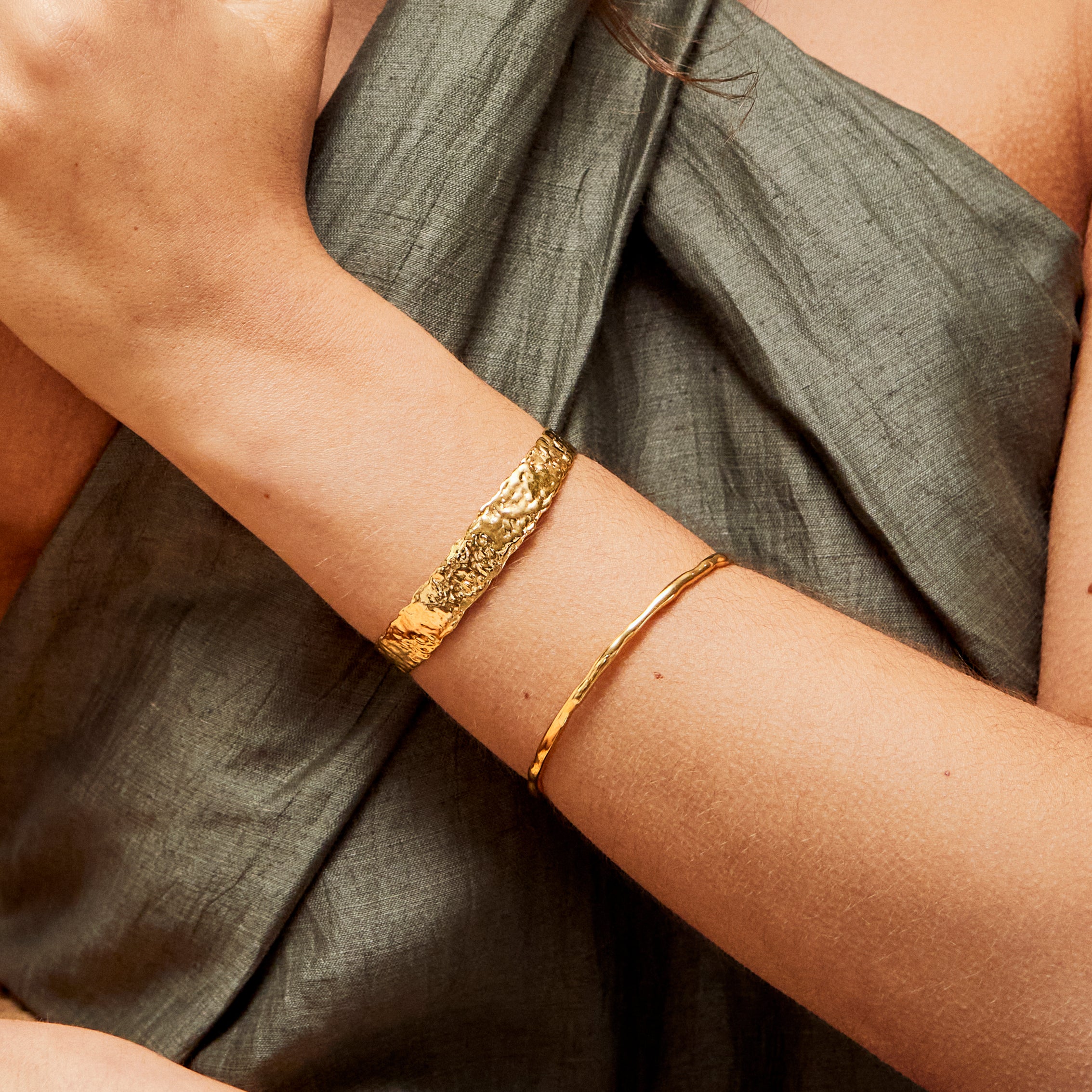 Molten Skinny Bangle Bracelet for Women - Minimalist Gold & Silver Stackable Cuff for Everyday Wear & Layering