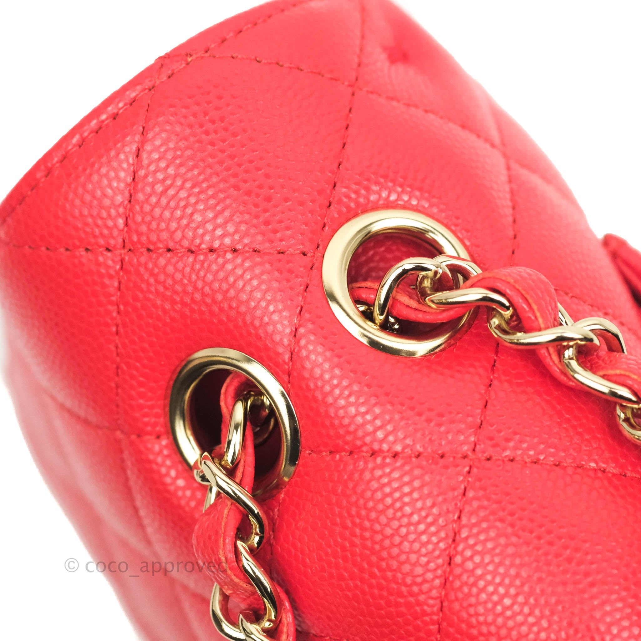 Chanel Classic M/L Medium Double Flap Bag in Chilli Red Caviar Leather with Gold Hardware 19C - Luxury Designer Handbag for Women, Perfect for Parties, Dating & Special Occasions