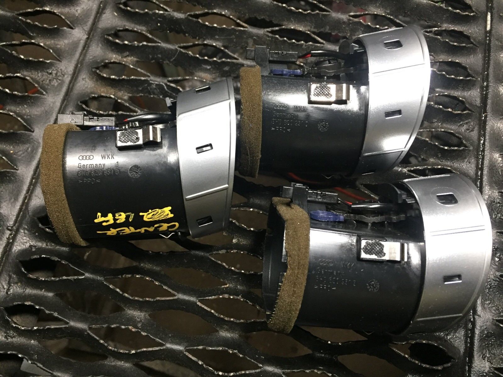 Original Audi A4 B6 (2003-2009) Dashboard Center Air Vent - OEM Replacement 3-Piece Set - Perfect for Interior Repair & Car Restoration Projects