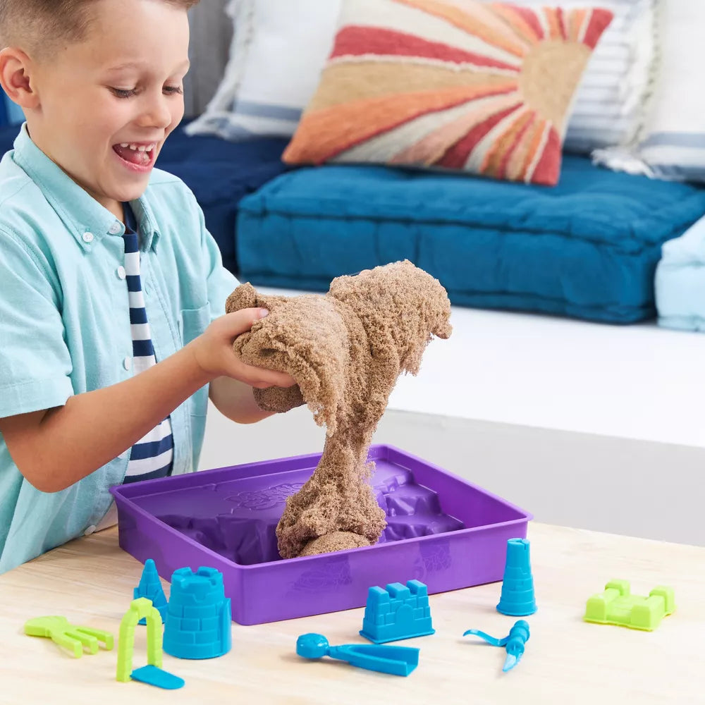 Kinetic Sand Deluxe Beach Castle Playset - Moldable Sensory Sand Toy for Kids, Beach Themed Building Set for Creative Play & Stress Relief - Perfect for Indoor & Outdoor Sandbox Fun