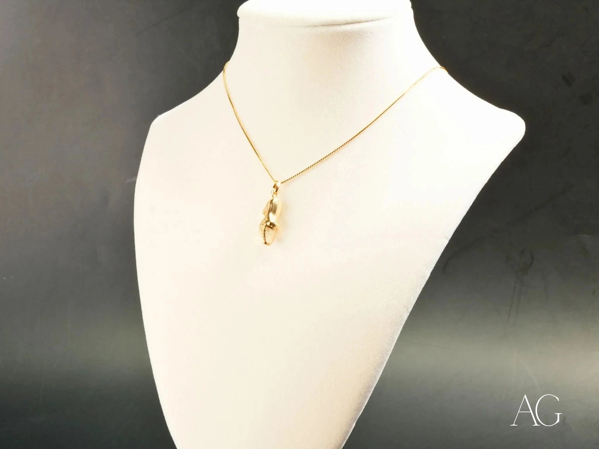 Golden Steps Shoes Pendant - Elegant Footwear Charm for Women & Men | Perfect for Sneakers, Boots & Sandals | Fashion Jewelry Gift for Shoe Lovers