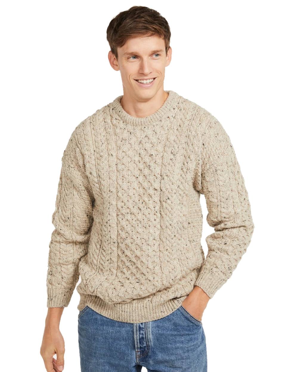 Aran Inishbofin Traditional Irish Wool Sweater for Men & Women - Cozy Winter Knitwear for Outdoor Activities and Casual Wear