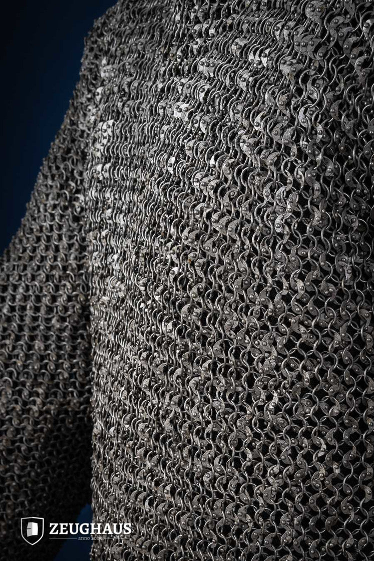 8mm Steel Oiled Round Ring Riveted Chainmail Hauberk - Medieval Armor for LARP, Cosplay & Historical Reenactment