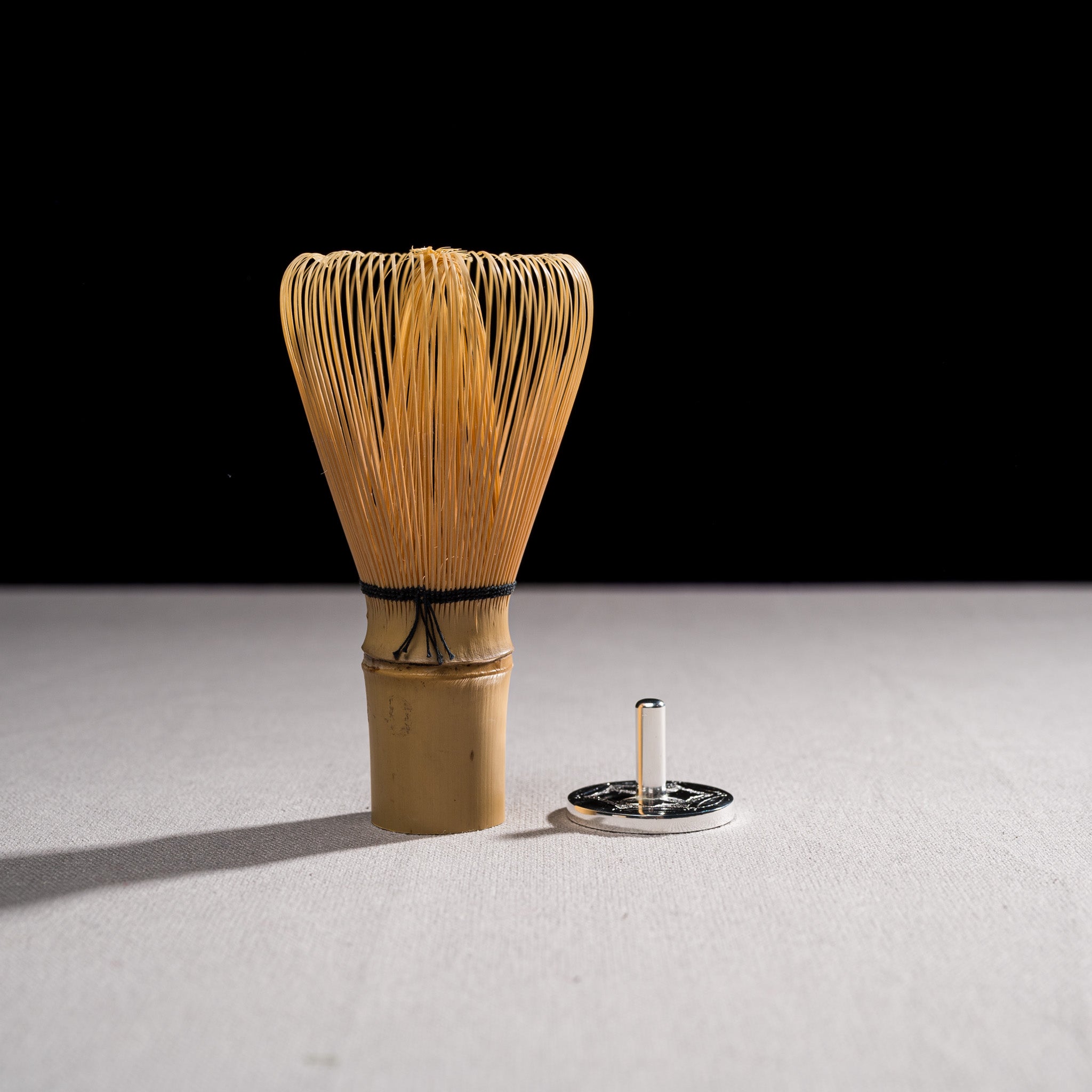 Premium Bamboo Matcha Whisk Holder - Traditional Japanese Chasen Stand for Tea Ceremony - Perfect for Matcha Lovers & Zen Home Decor (Tea Room, Kitchen Counter, Gift for Tea Enthusiasts)
