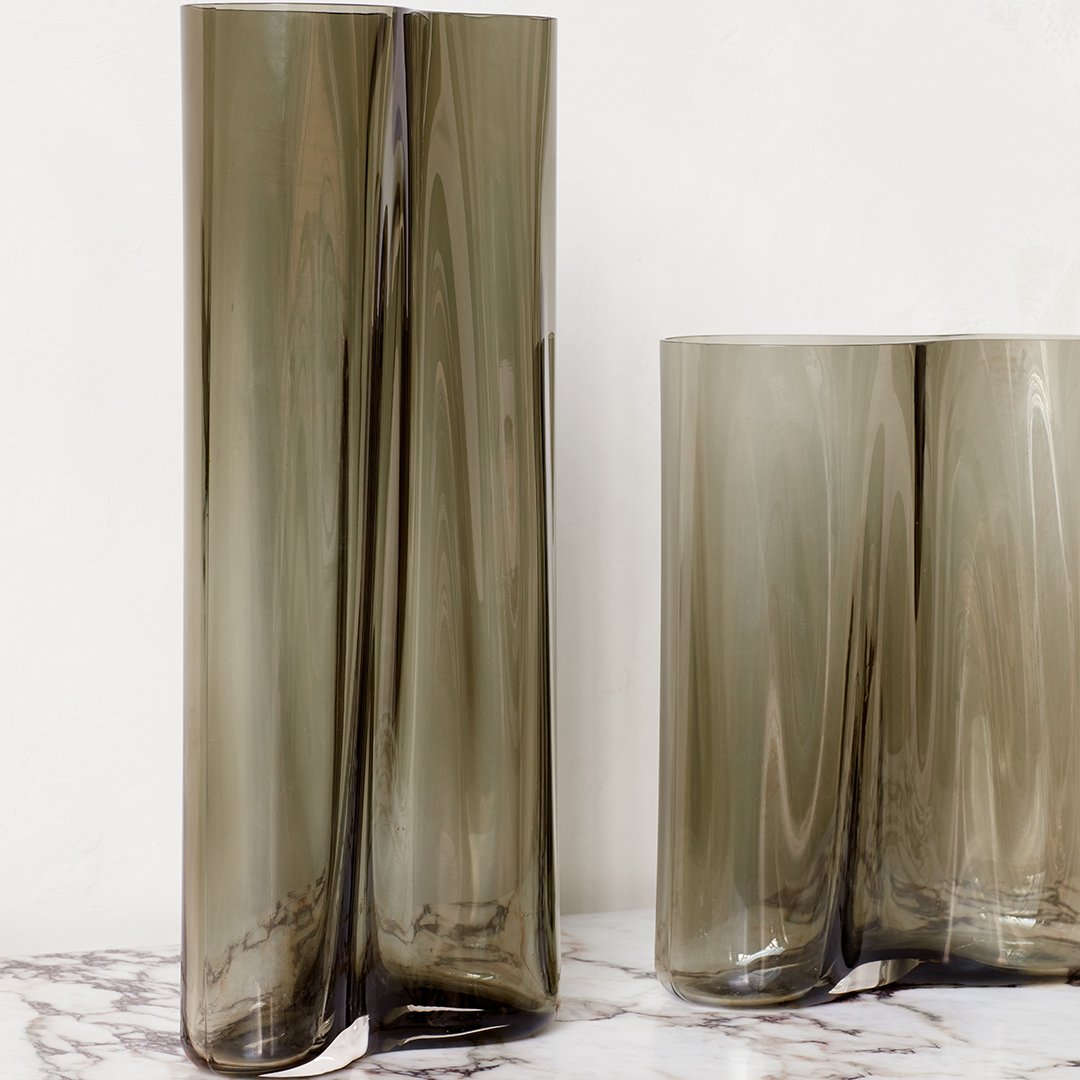 Gabriel Tan AER Vase - Modern Minimalist Ceramic Vase for Home Decor, Office & Wedding Centerpiece - Perfect for Flowers, Plants & Interior Design