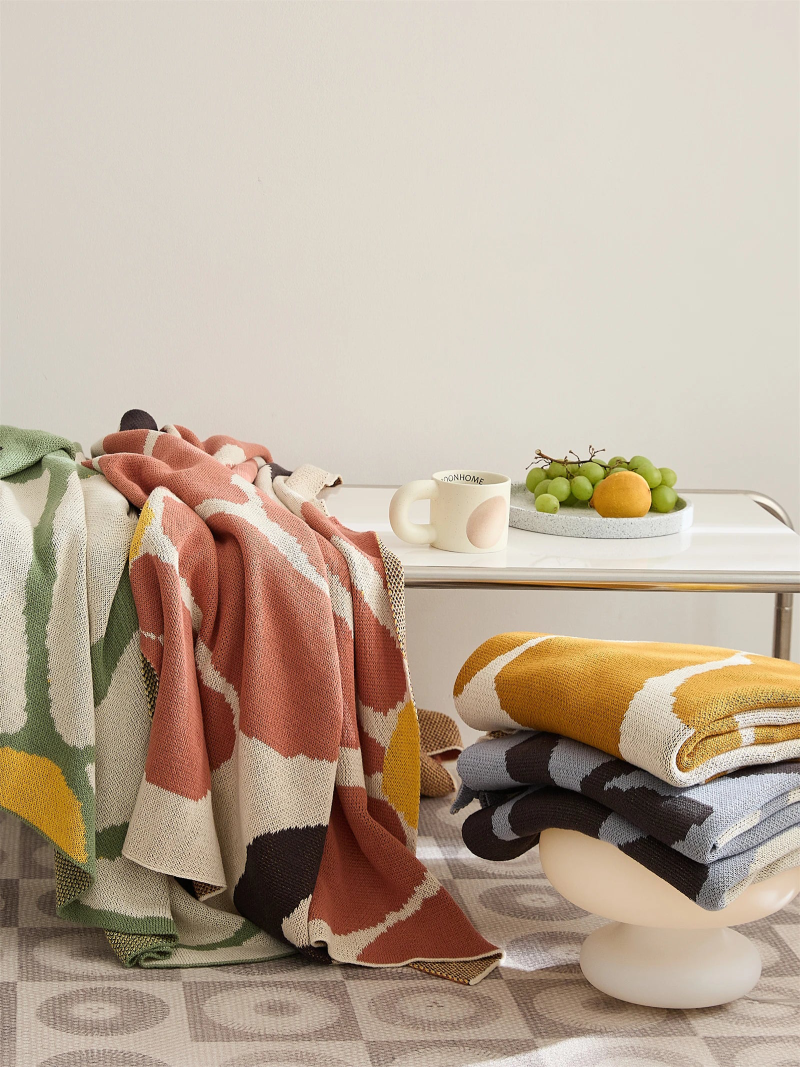 Blossom Meadow Woven Throw Blanket - Soft Cozy Knit Blanket for Couch, Bed & Sofa - Perfect for Home Decor, Gift & Winter Warmth