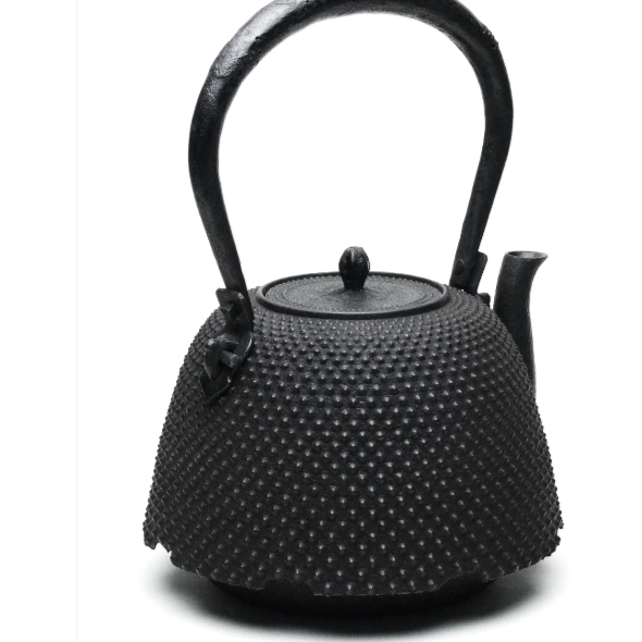 Authentic Japanese Nanbu Tetsubin Iron Teapot - Koizumi Nizaemon 11th Generation Araremon Pattern - Traditional Cast Iron Kettle for Tea Ceremony & Home Brewing - Perfect for Matcha, Sencha & Loose Leaf Tea Preparation