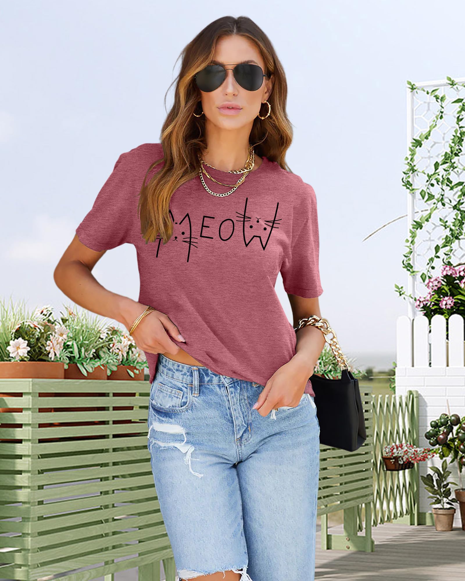 Funny Cat Mom T-Shirt for Women - Cute Cat Mama Graphic Tee - Perfect Pet Lover Gift - Soft Cotton Casual Shirt - Great for Cat Owners & Animal Lovers - Ideal for Casual Wear, Gifts & Cat-Themed Events