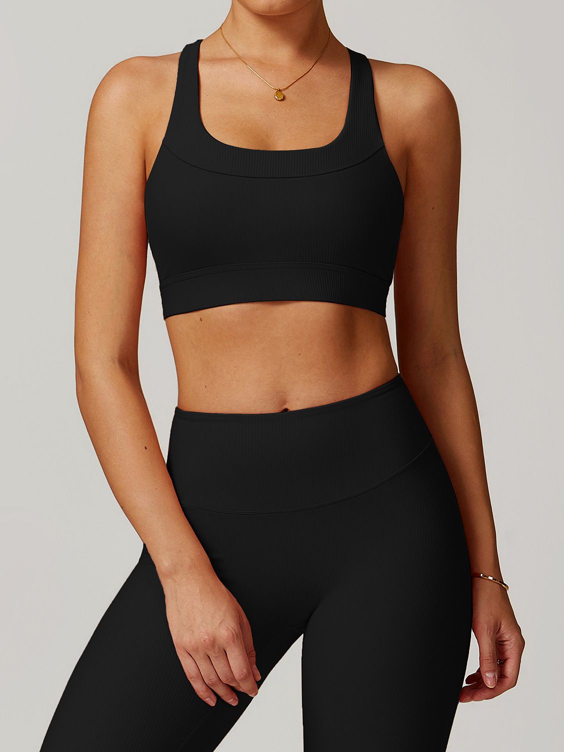 ZASUWA Women's Solid Color Hollow Out U Neck Quick Dry Sports Bra - Perfect for Yoga, Running & Gym Workouts