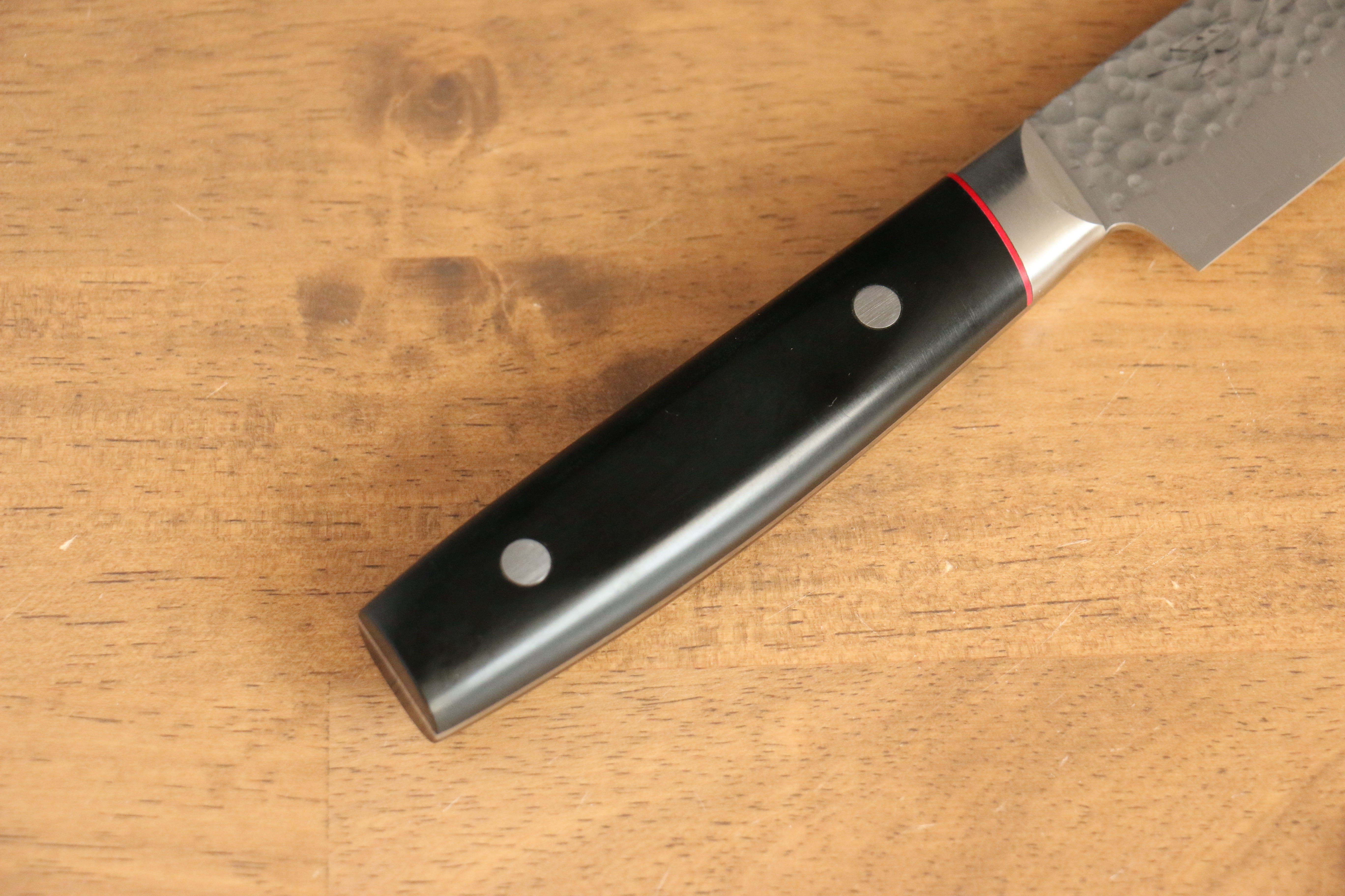 Seisuke PRO J VG10 Hammered Chef Knife 210mm - Japanese Damascus Steel Slicer with Black Micarta Handle - Perfect for Sushi, Meat Cutting & Professional Kitchen Use