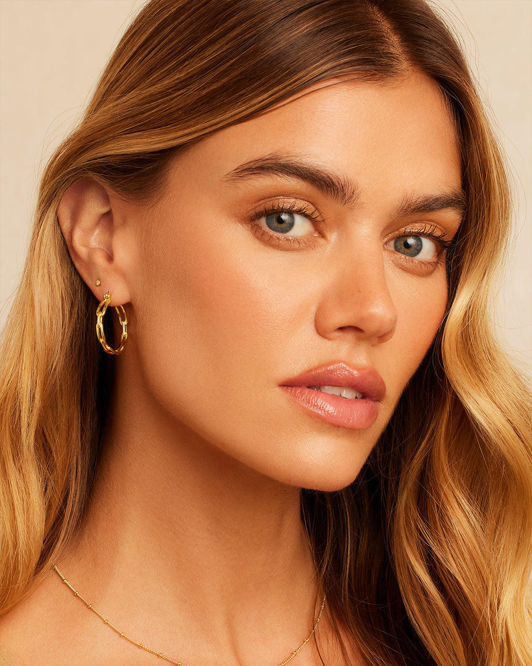 Parker Link Hoops Earrings for Women - 14K Gold Plated Dainty Chain Hoop Earrings - Trendy Minimalist Jewelry for Everyday Wear, Date Night & Special Occasions