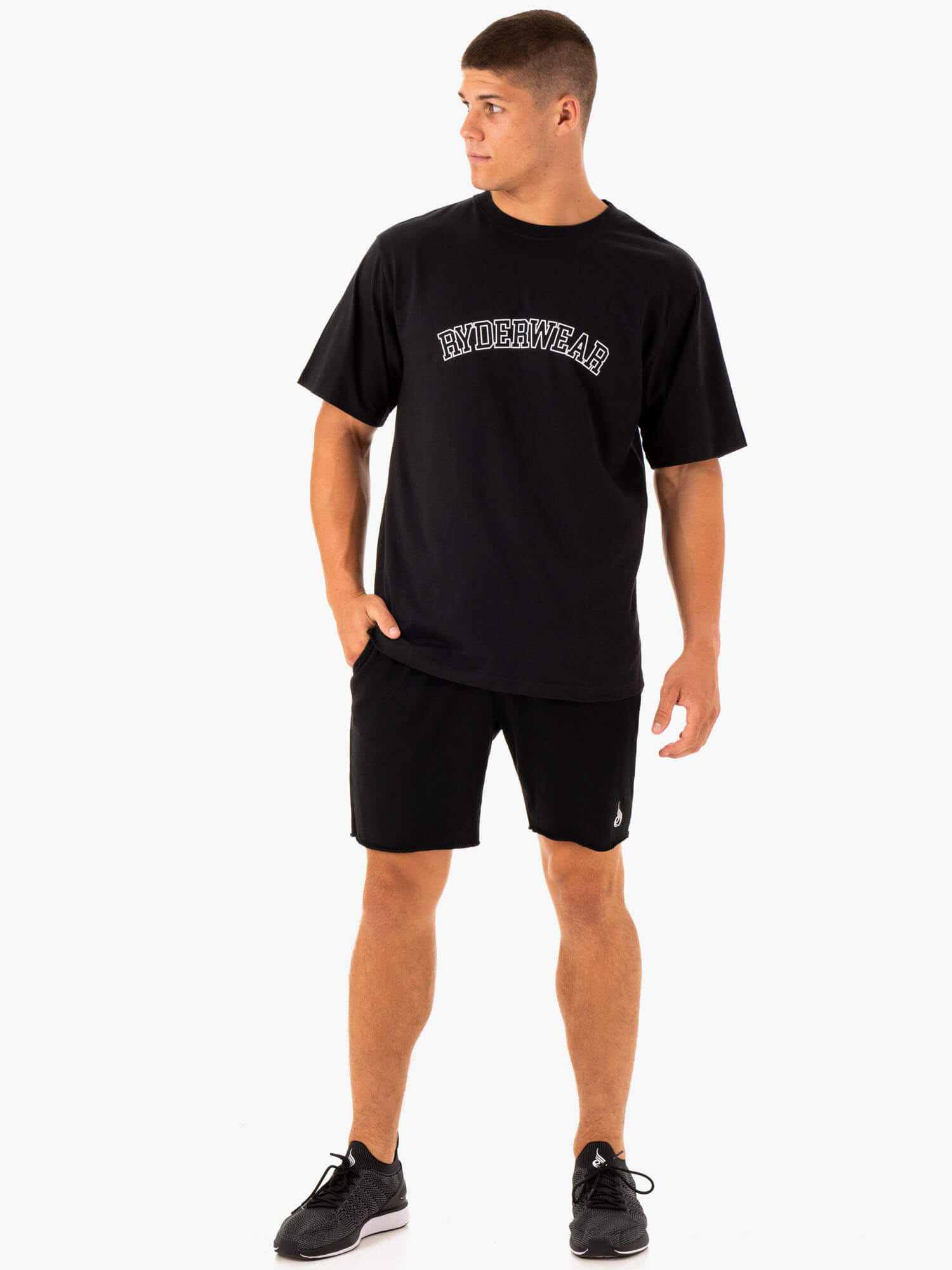 Oversized Black T-Shirt for Women & Men - Comfortable Loose Fit Casual Tee for Streetwear, Lounge & Everyday Wear