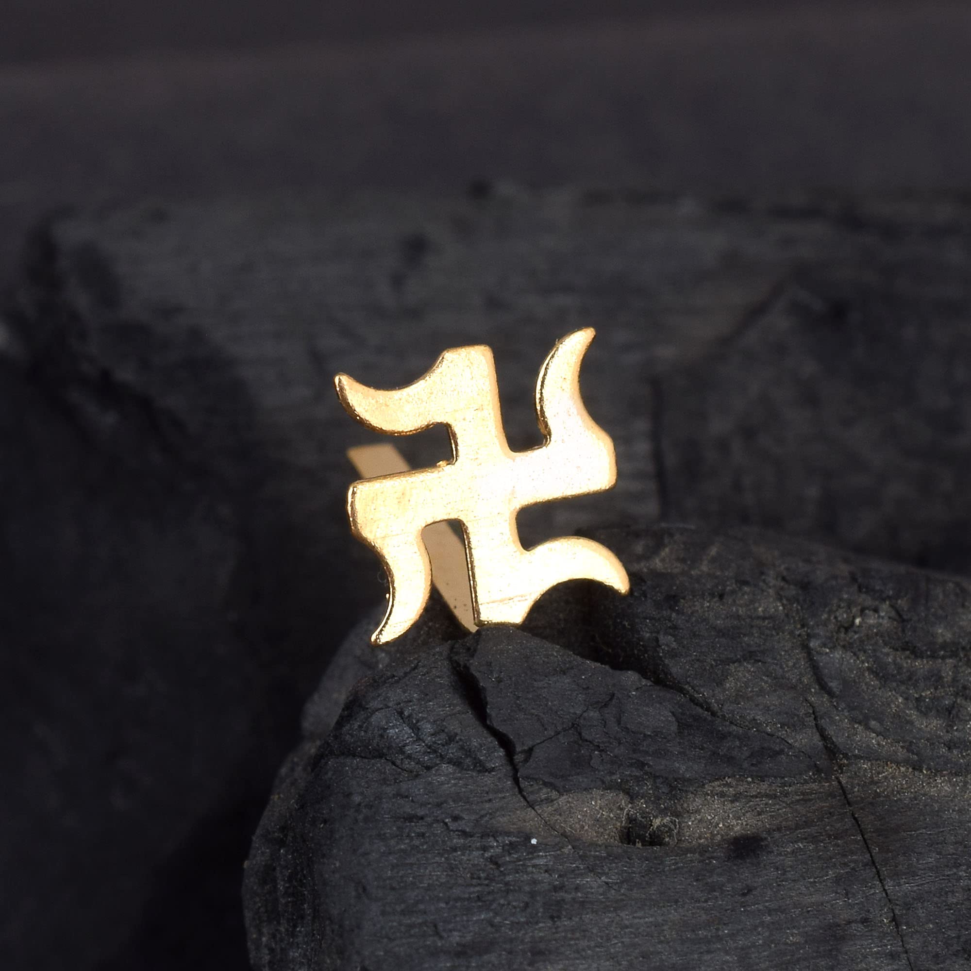 Zumrut Swastik Teeka Tool - Spiritual Charm Forehead Tilak for Men, Women & Kids - Hindu Puja Accessories for Temple, Meditation & Festivals