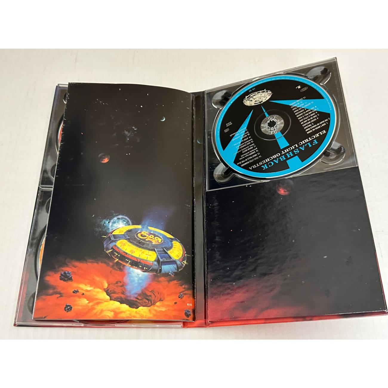 ELO Flashback 3 CD Box Set 2000 with Booklet Promo - Electric Light Orchestra Greatest Hits Collection - Perfect for Music Lovers & Classic Rock Fans