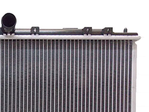 High-Performance Aluminum Car Radiator - Universal Fit for Most Vehicles - Efficient Engine Cooling for Sedans, Trucks & SUVs - Perfect for Daily Commute & Long Road Trips
