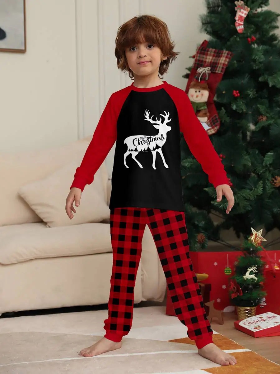 Reindeer Christmas Matching Family Pajamas Set - Cozy Holiday Sleepwear for Adults & Kids - Perfect for Family Photos, Christmas Morning & Festive Gatherings