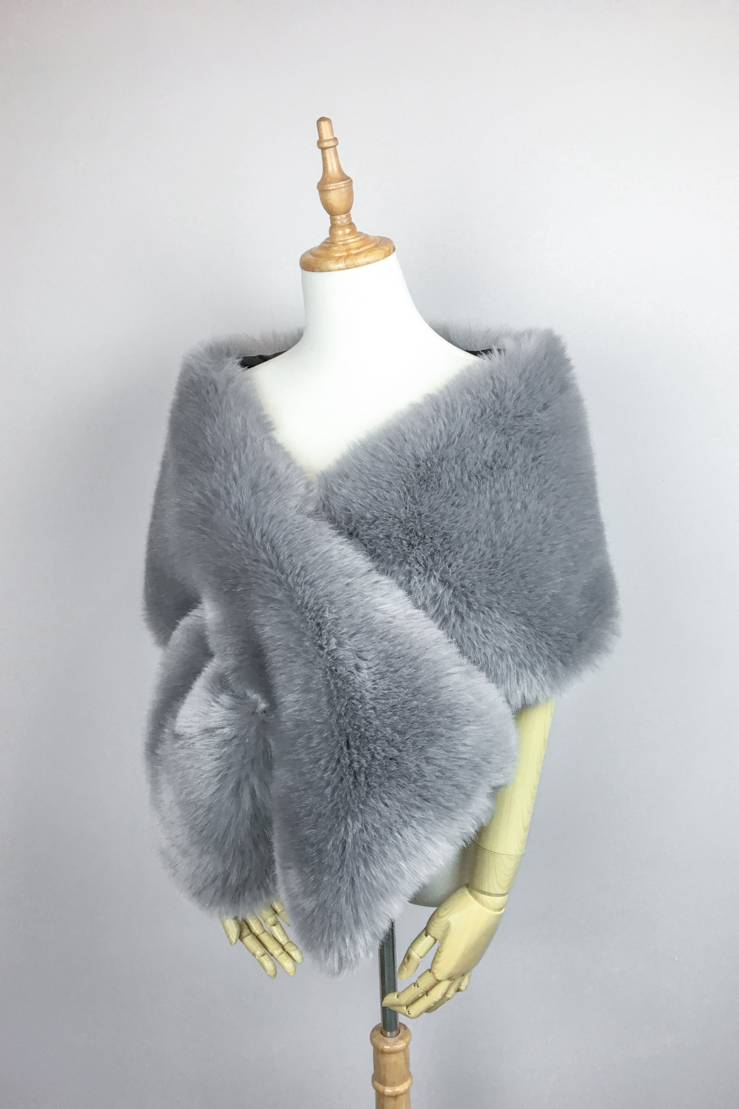 Lilian Gry01 Gray Fur Shawl - Soft & Warm Winter Wrap for Women - Perfect for Parties, Weddings & Cold Weather Fashion
