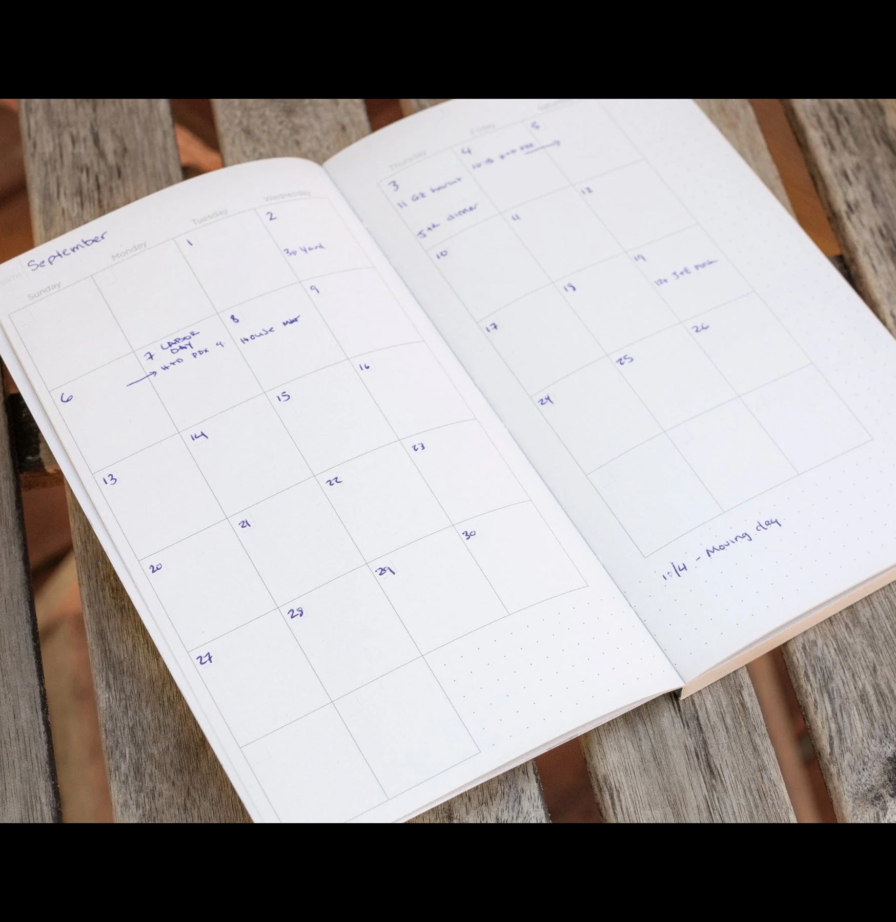 2024-2025 Day & Night Yearly Planner - Monthly & Weekly Calendar Organizer for Work, School & Personal Goals - Perfect for Office, Home & Travel Planning