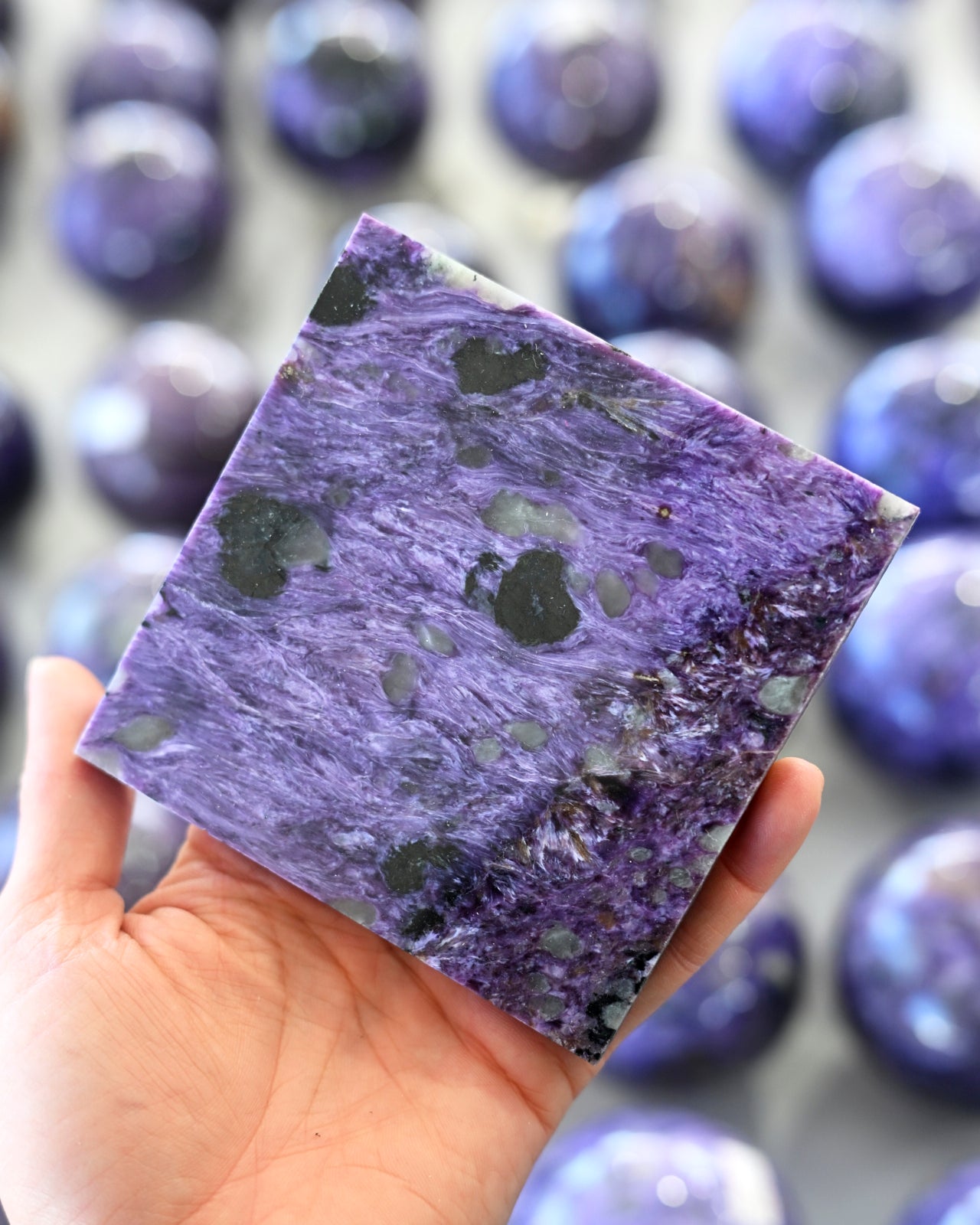 Natural Charoite Stone Plate – Handcrafted Decorative Tray for Home & Office | Perfect for Jewelry Display, Meditation, and Gift Giving