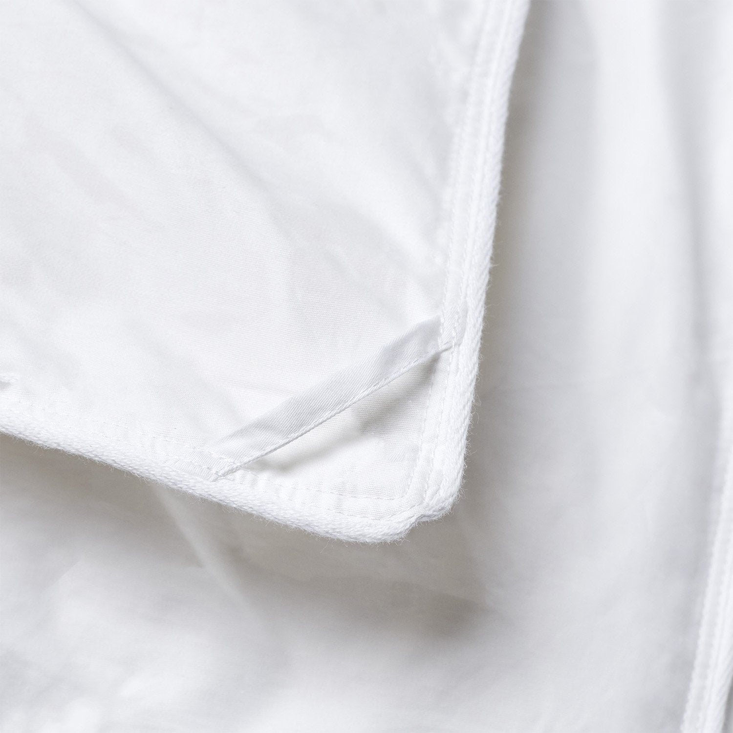 Premium Down Alternative Comforter - Hypoallergenic & Breathable All-Season Bedding - Perfect for Allergy Sufferers & Hot Sleepers - Ideal for Bedrooms, Guest Rooms & Dormitories