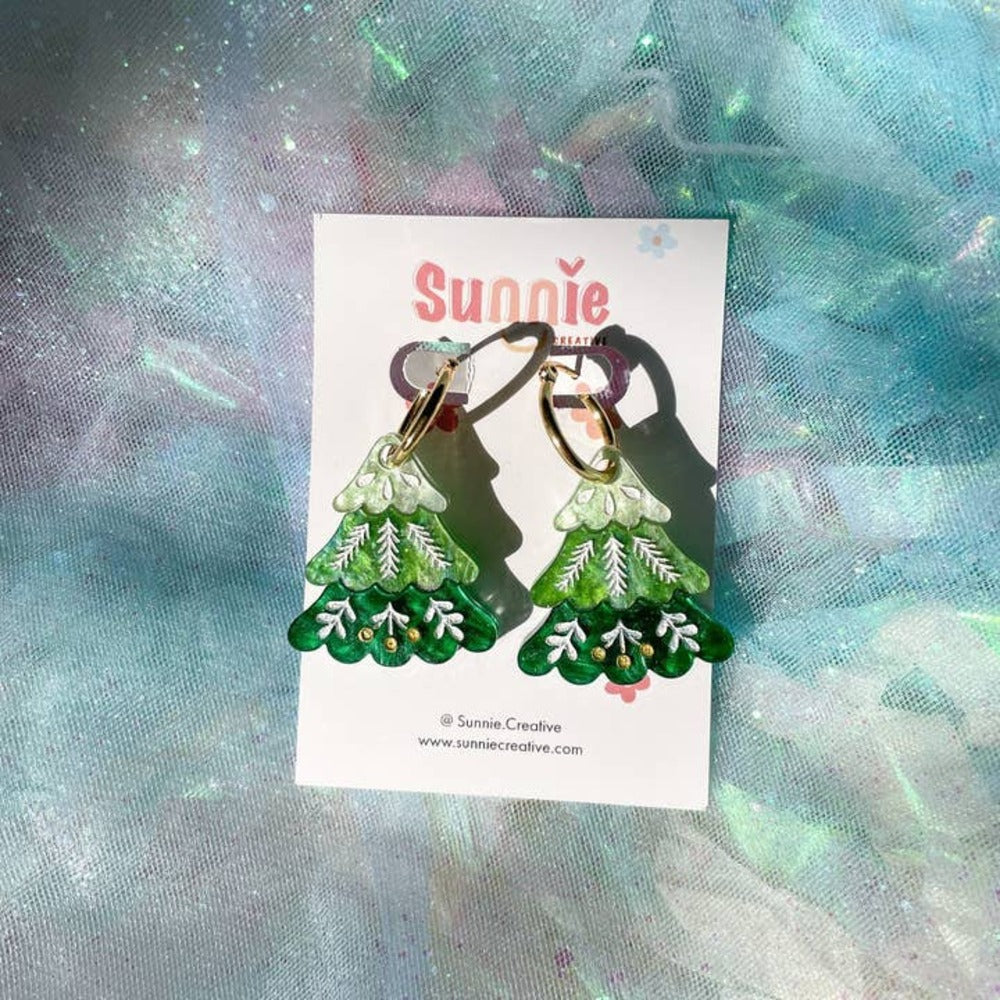 Handmade Folk Christmas Tree Acrylic Earrings - Festive Holiday Jewelry for Women, Unique Xmas Gift for Party & Seasonal Celebrations